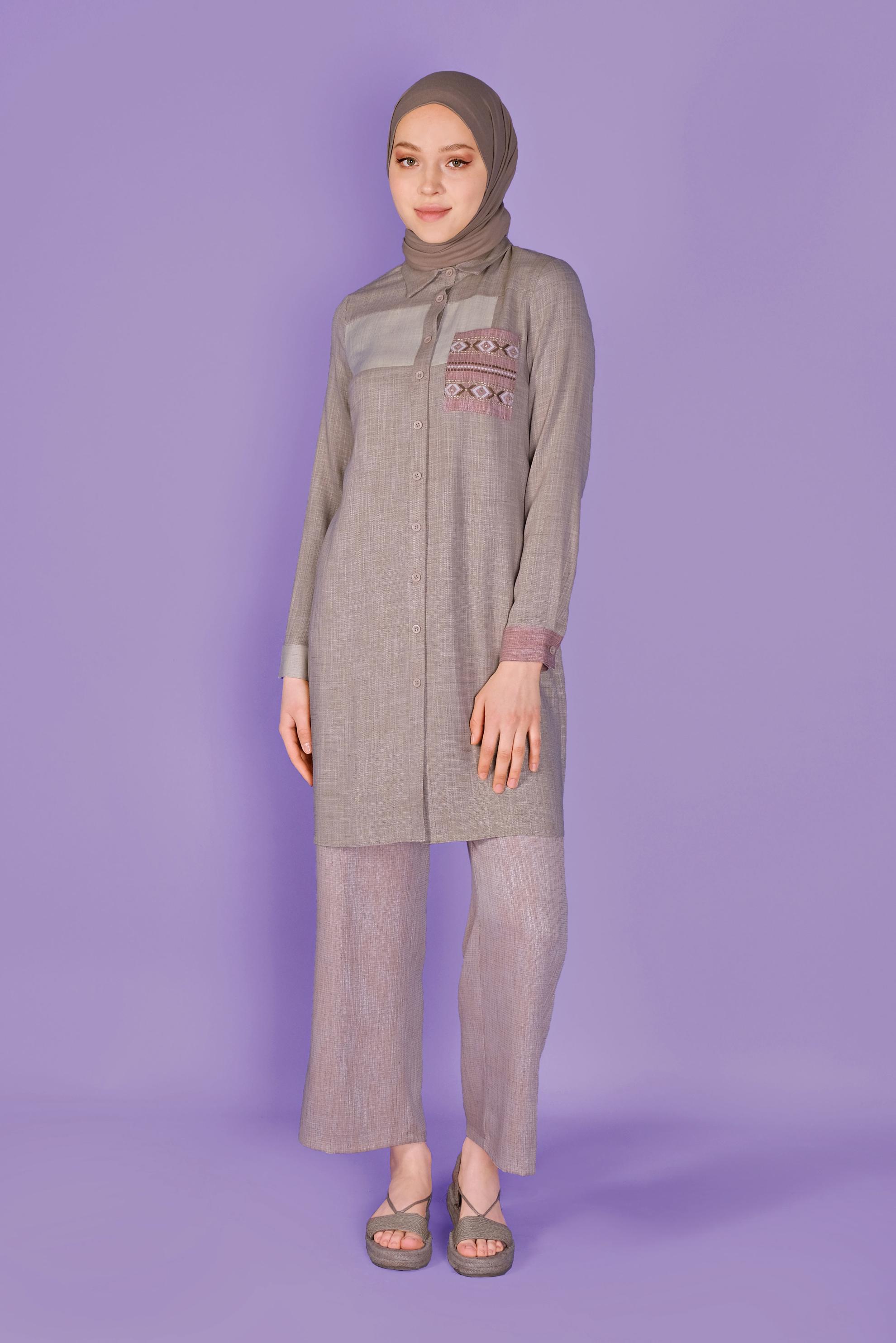 Tesettür giyim BEJ NAKIŞLI DÜĞMELİ TUNİK 41366 