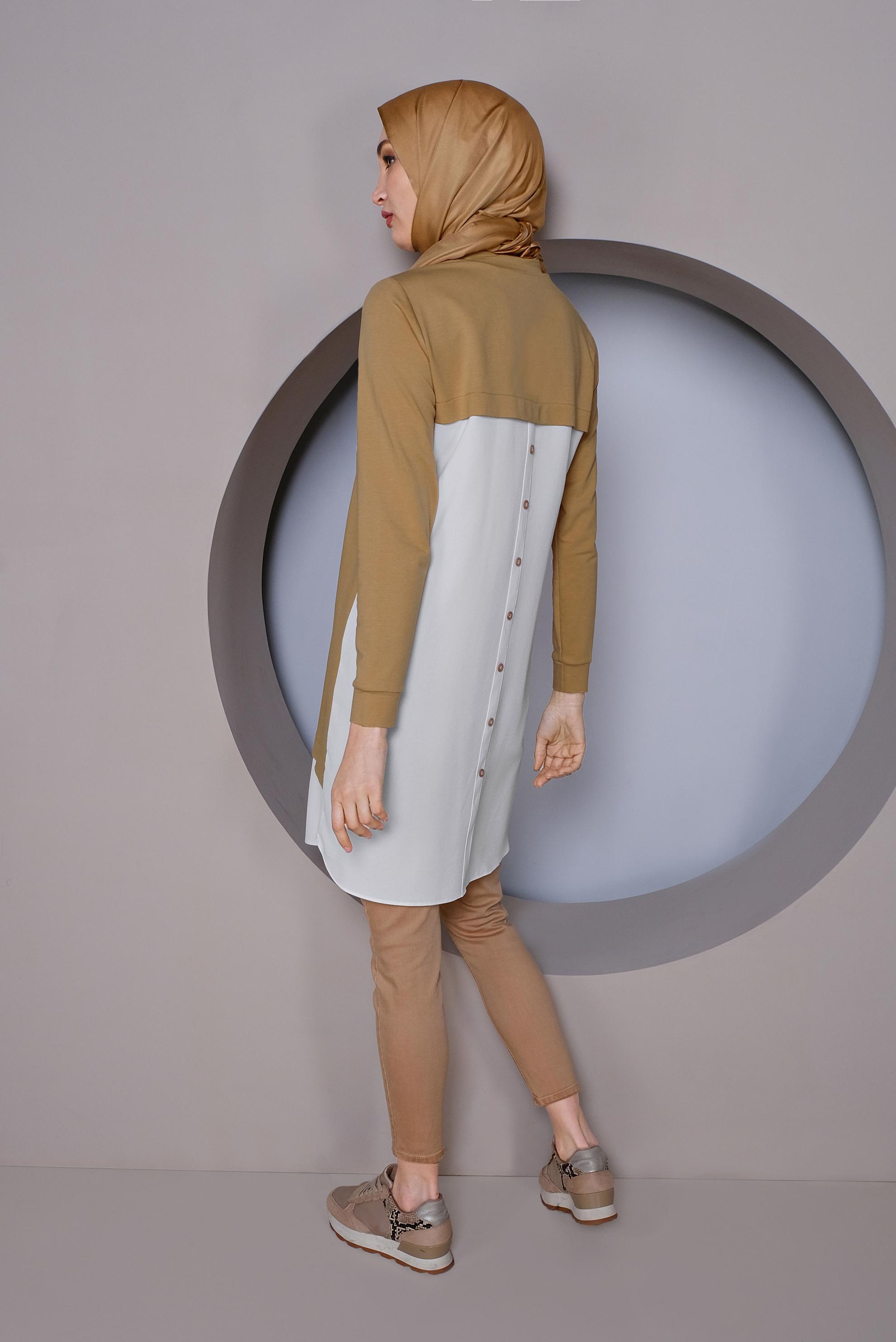 Tesettür giyim KAHVE PARÇA DETAYLI SIRT KISMI DÜĞMELİ TUNİK 41369