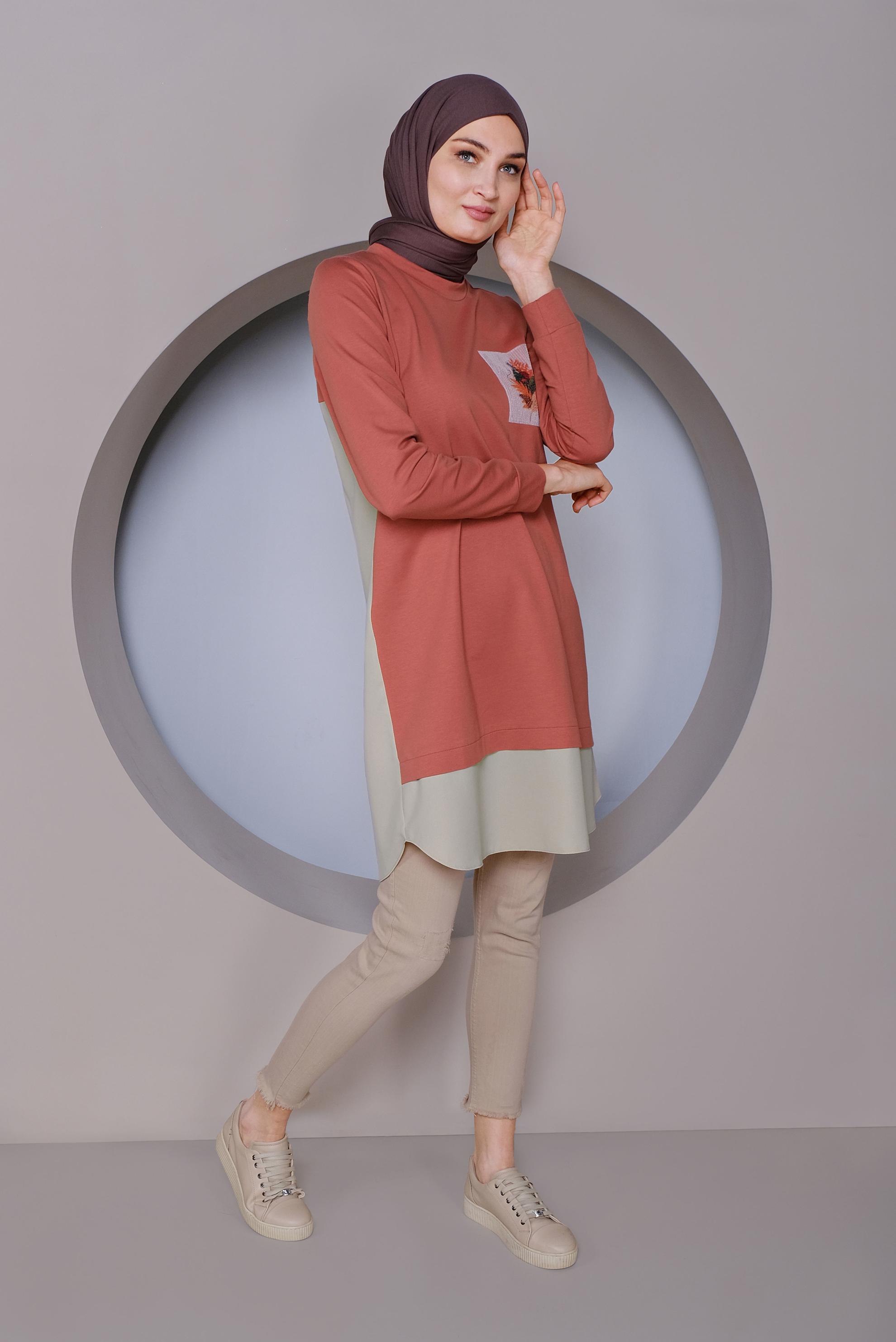 Tesettür giyim TURUNCU PARÇA DETAYLI SIRT KISMI DÜĞMELİ TUNİK 41369