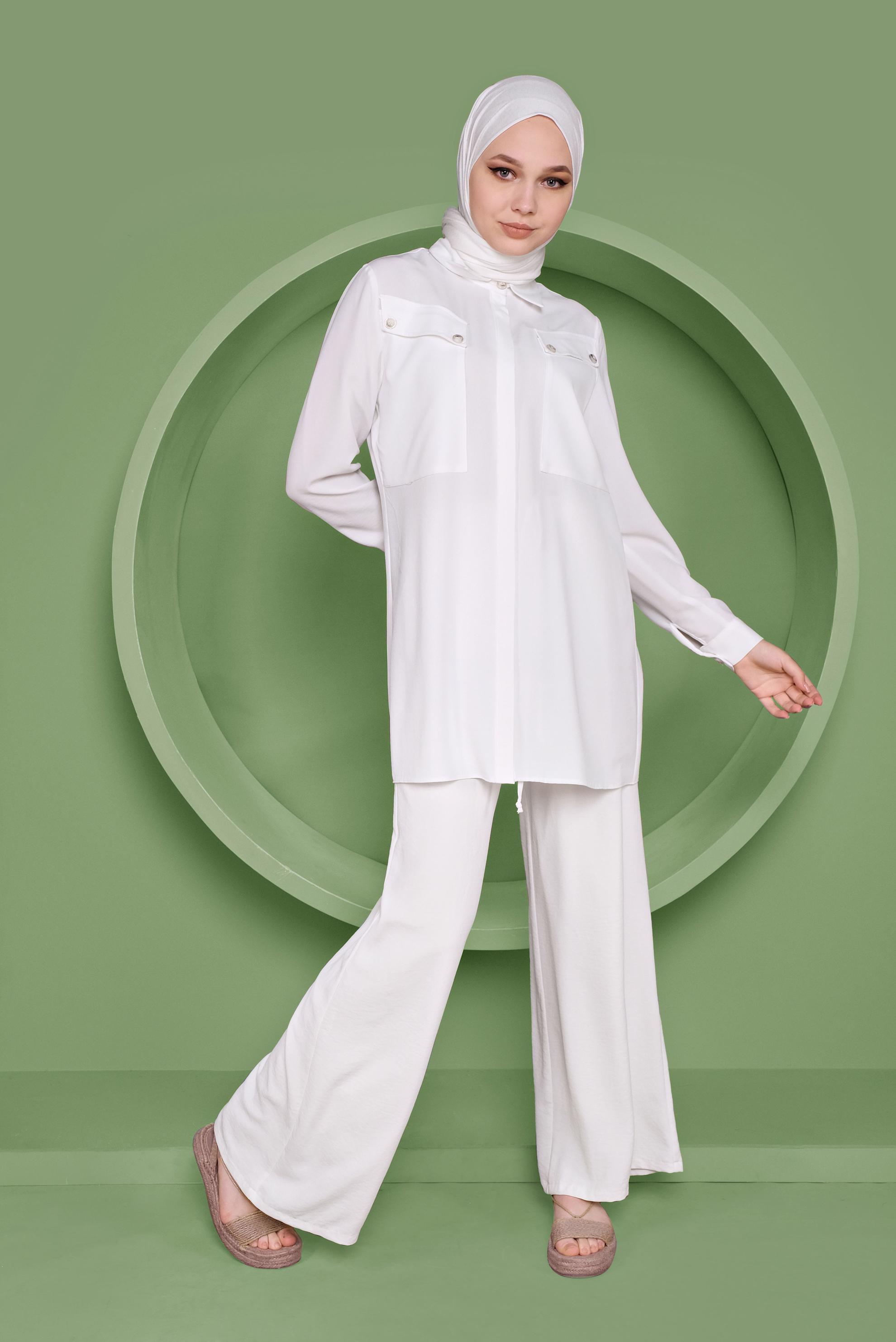 Tesettür giyim BEYAZ CEPLİ DÜĞMELİ TUNİK 41372