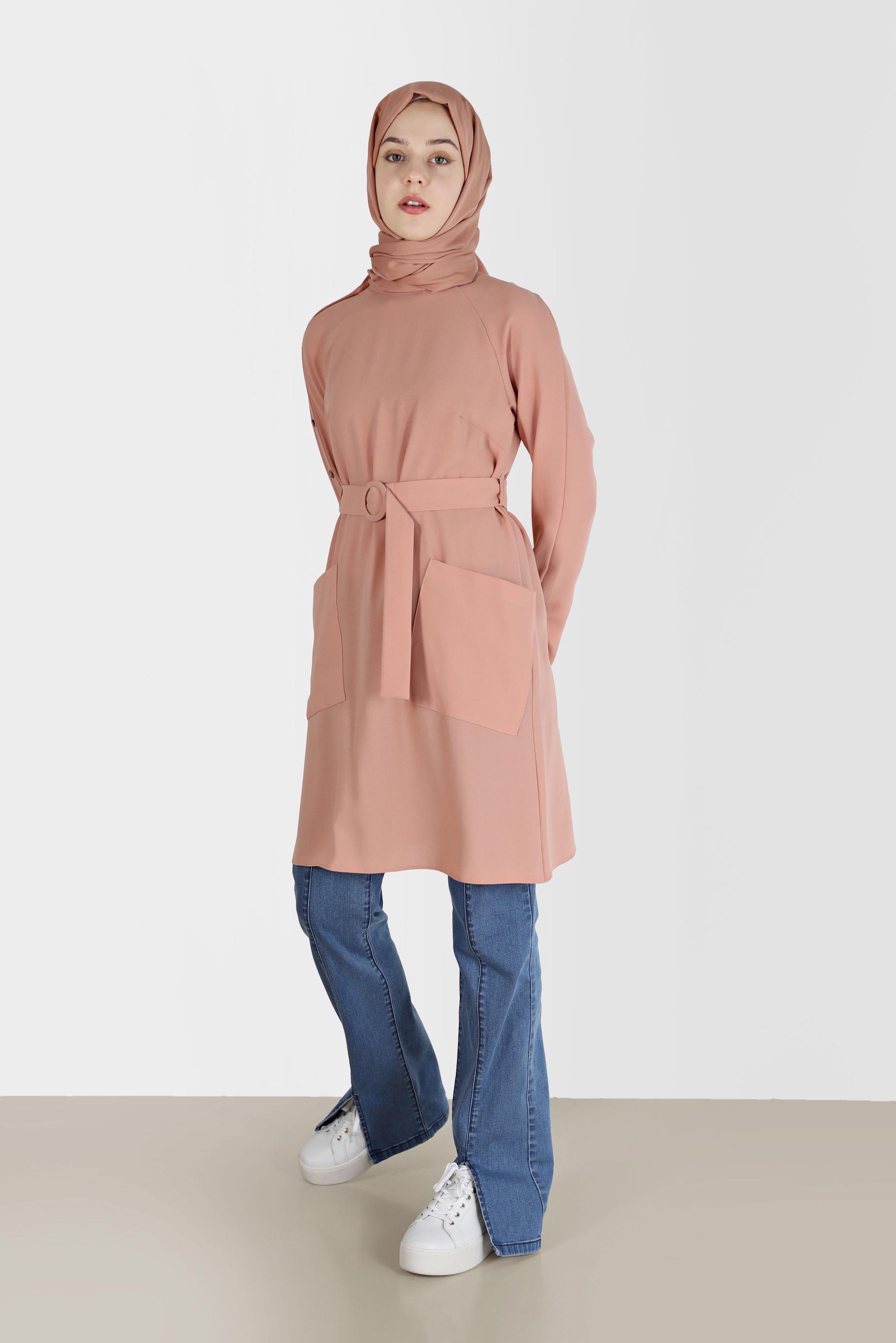 Tesettür giyim PUDRA KOLU DÜĞME DETAYLI CEPLİ KUŞAKLI TUNİK 41398