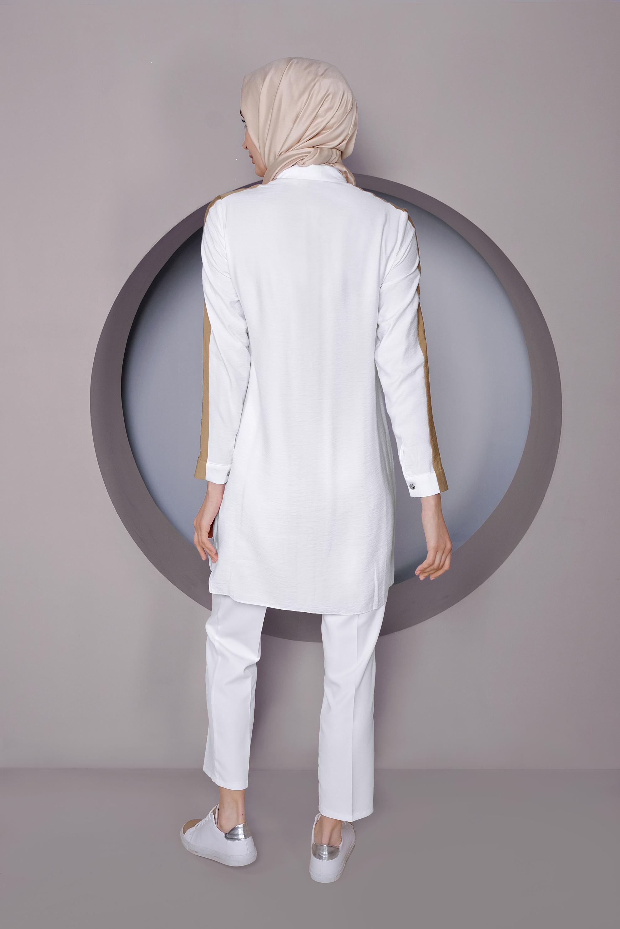 Tesettür giyim BEYAZ ŞERİT DETAYLI DÜĞMELİ TUNİK 41422