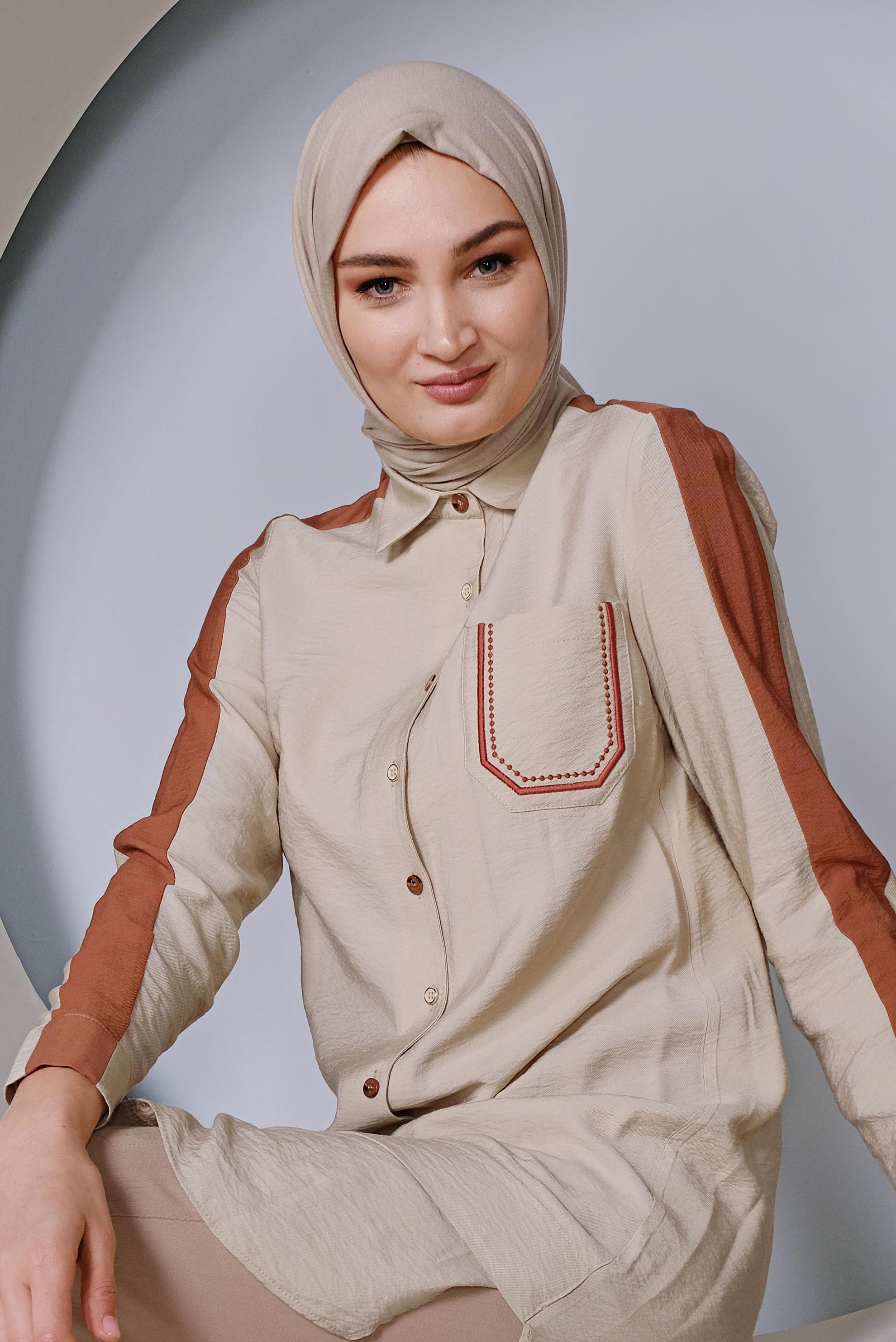 Tesettür giyim BEJ ŞERİT DETAYLI DÜĞMELİ TUNİK 41422