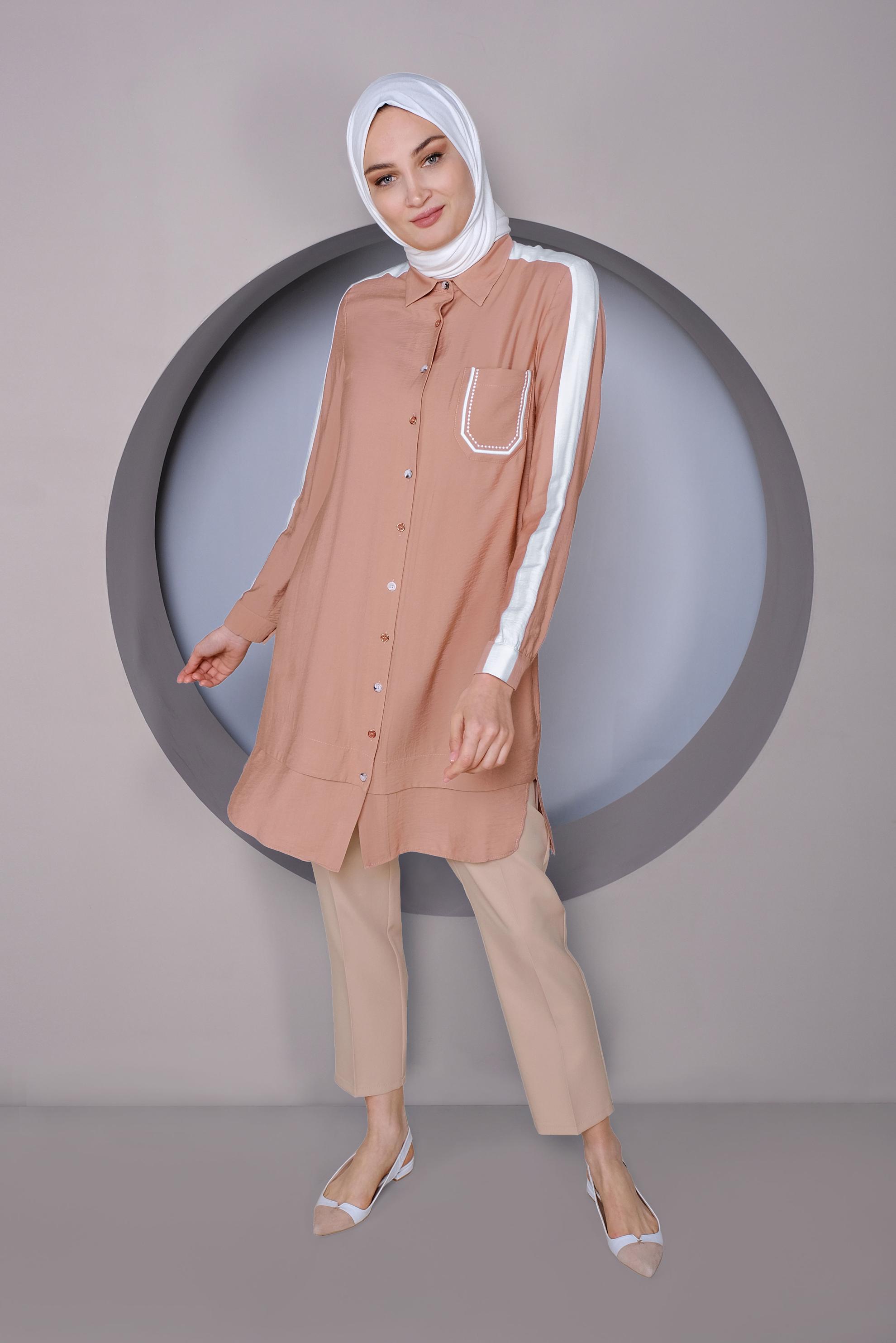 Tesettür giyim PUDRA ŞERİT DETAYLI DÜĞMELİ TUNİK 41422