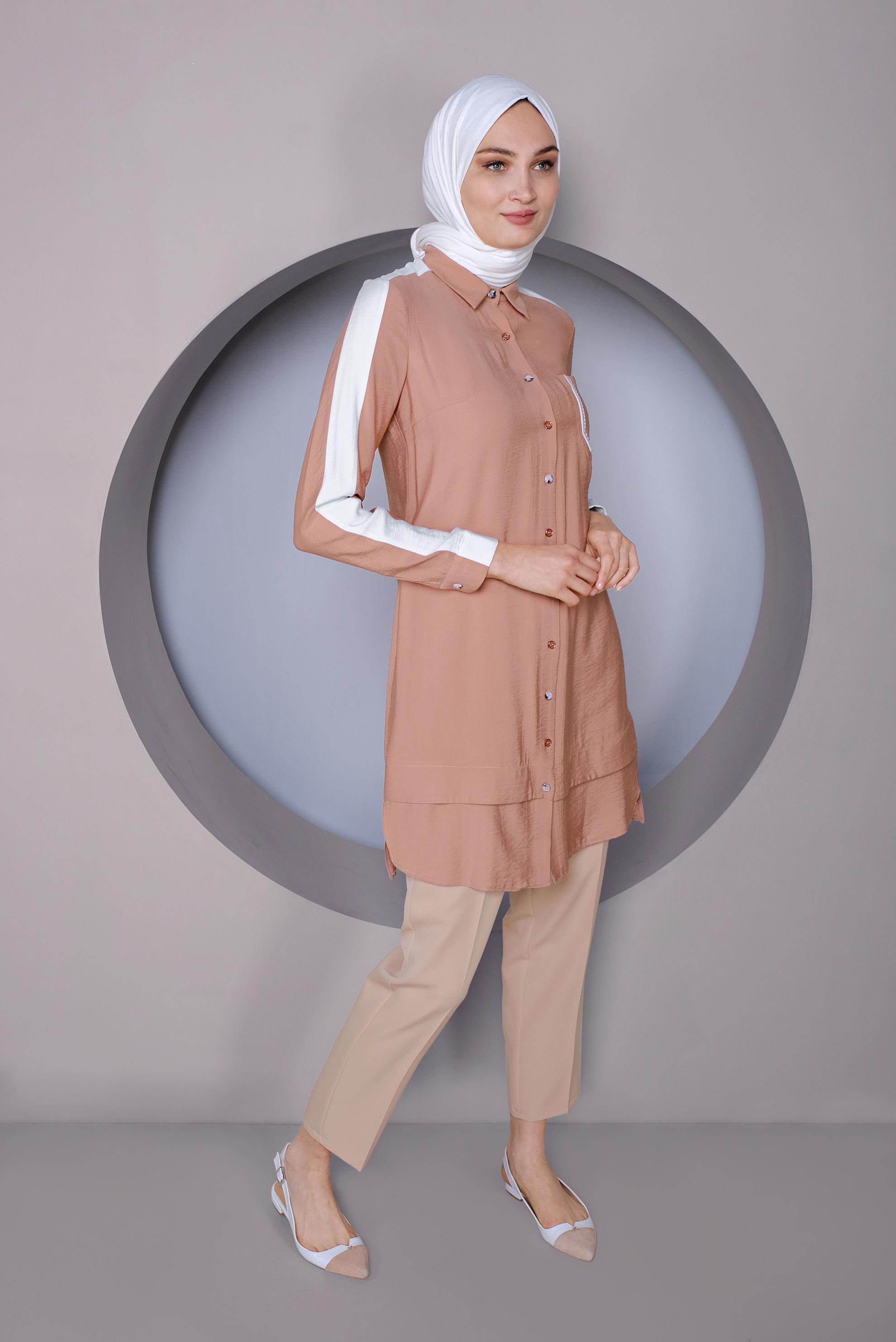 Tesettür giyim PUDRA ŞERİT DETAYLI DÜĞMELİ TUNİK 41422
