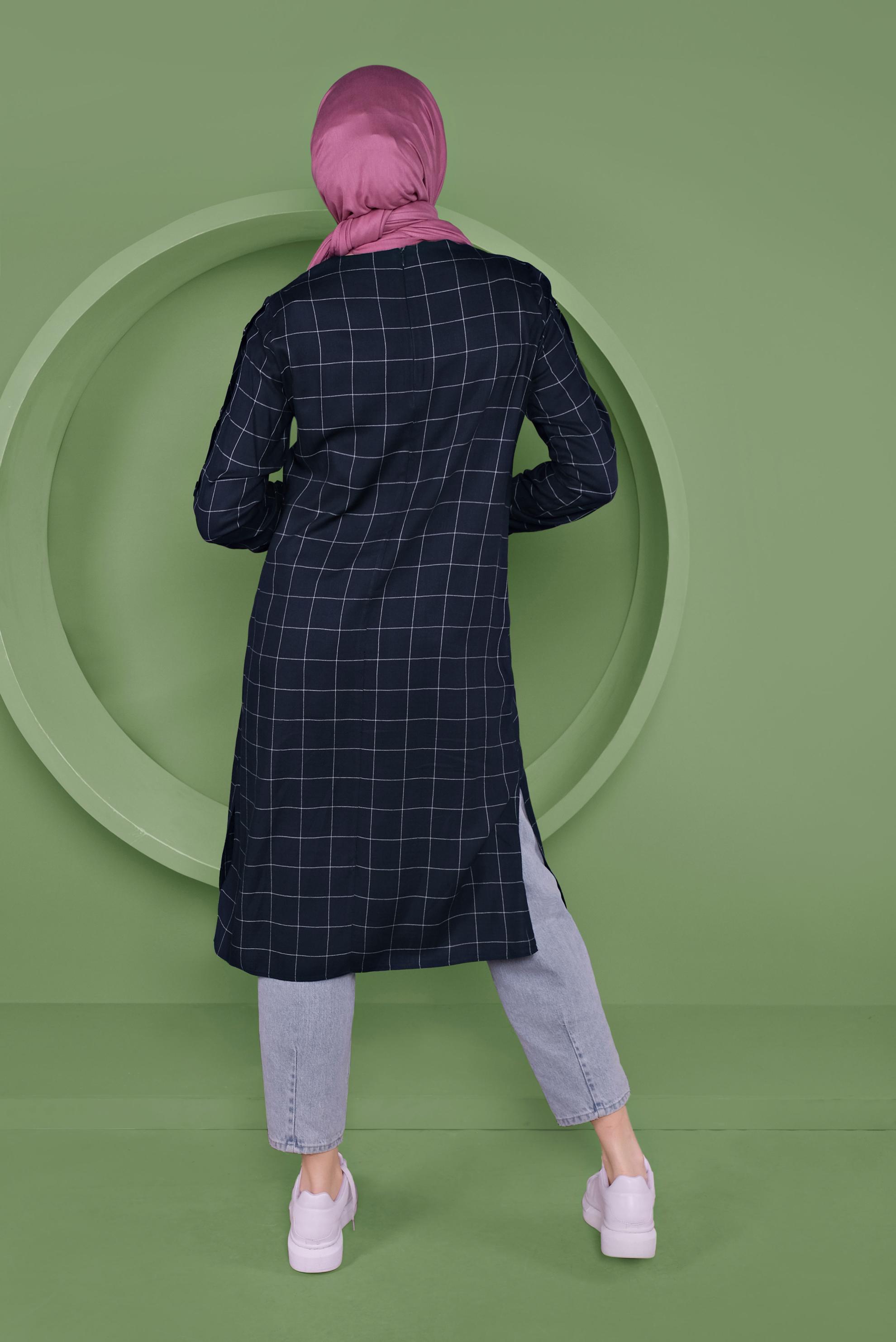 Tesettür giyim LACİVERT KOL KISMI DÜĞME DETAYLI KARELİ TUNİK 41442