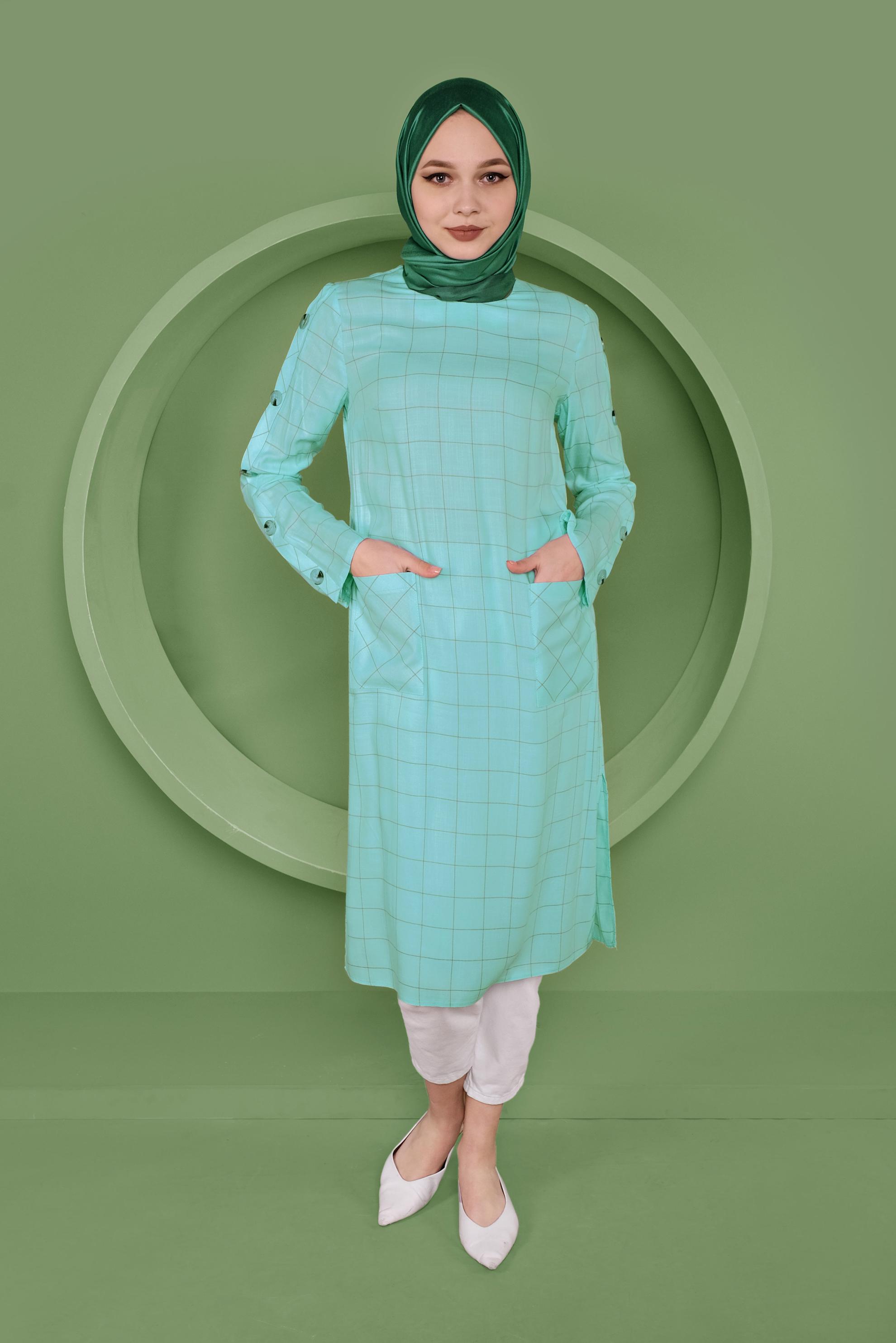 Tesettür giyim MAVİ KOL KISMI DÜĞME DETAYLI KARELİ TUNİK 41442