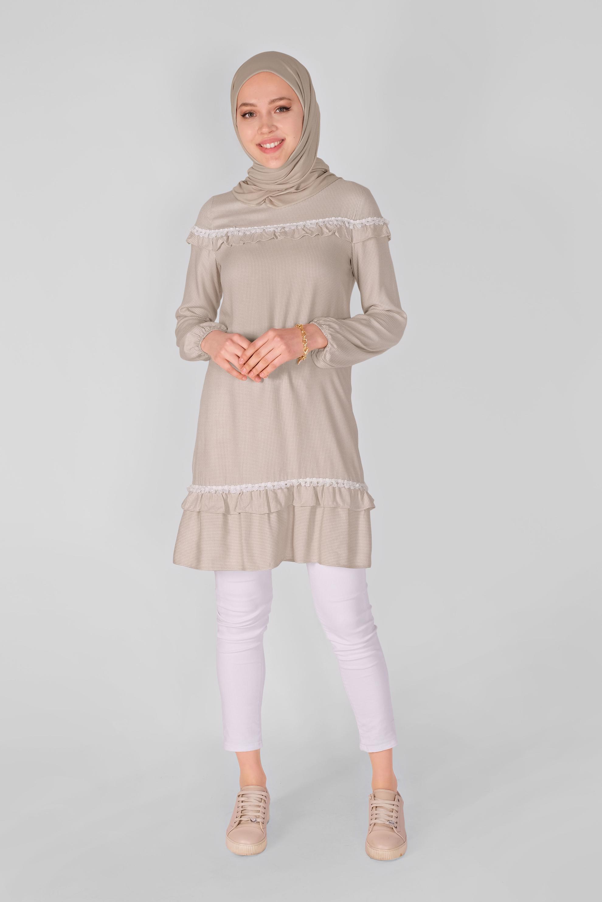 Tesettür giyim BEJ FIRFIRLI KARELİ TUNİK 41447 