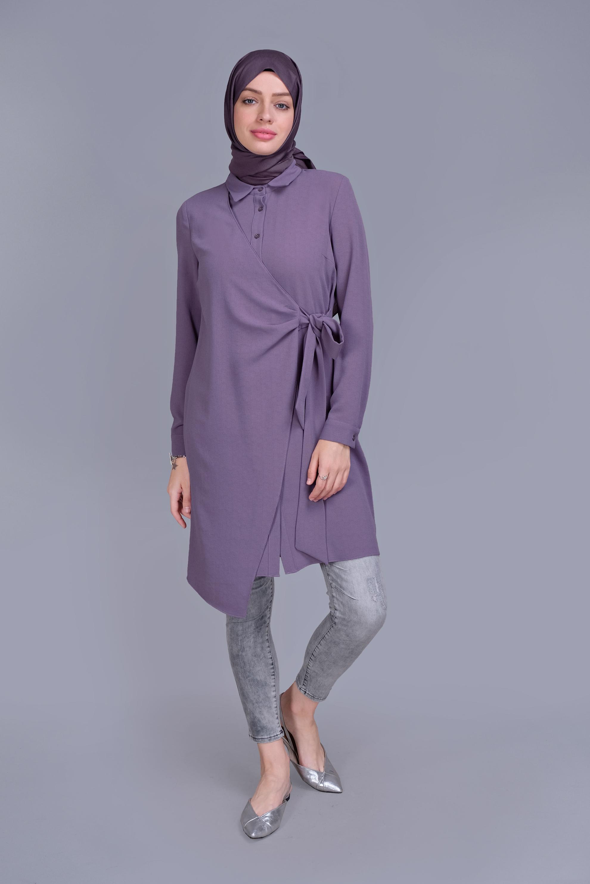 Tesettür giyim MOR YANDAN PARÇA BAĞLAMALI DÜĞMELİ TUNİK 41462