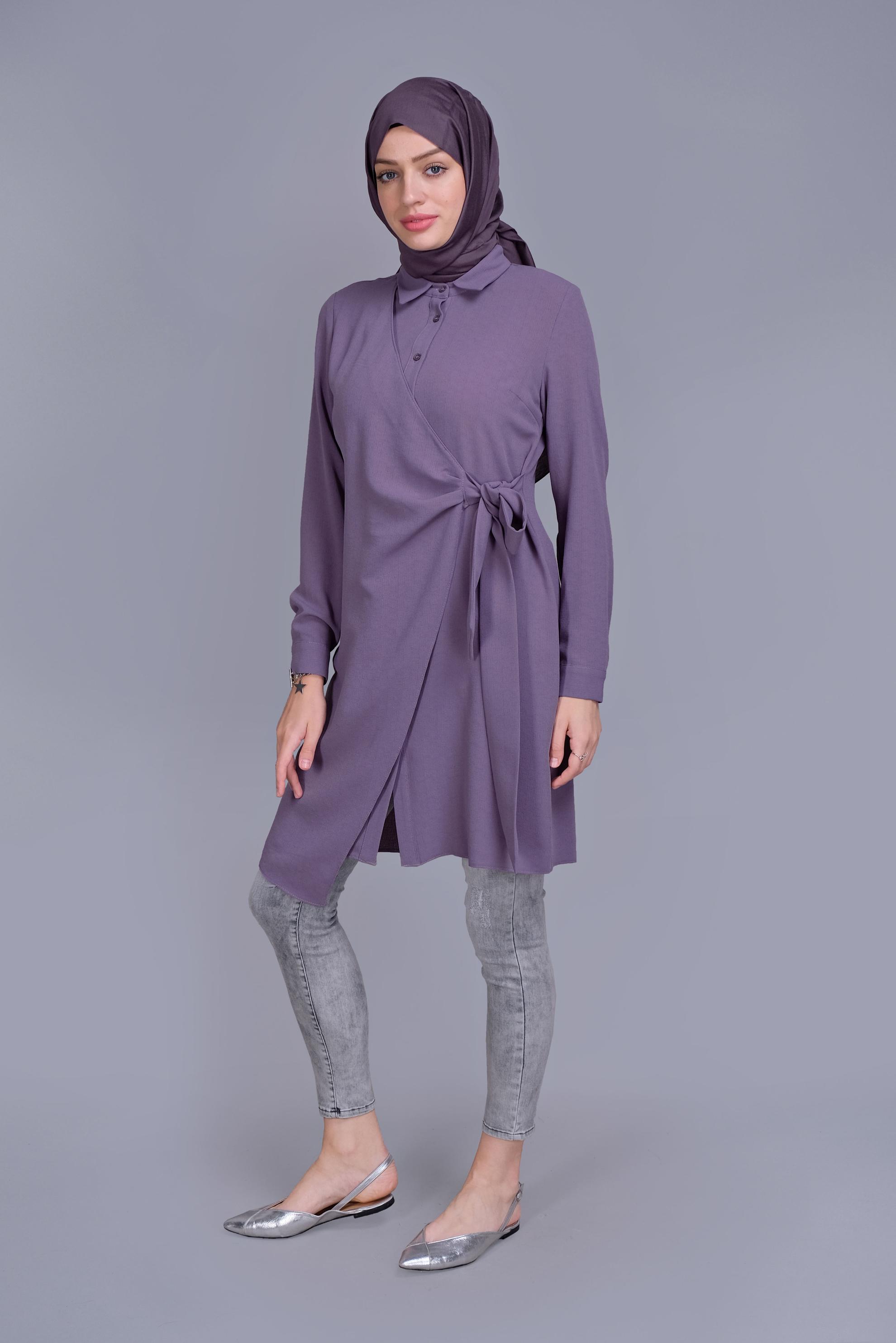 Tesettür giyim MOR YANDAN PARÇA BAĞLAMALI DÜĞMELİ TUNİK 41462