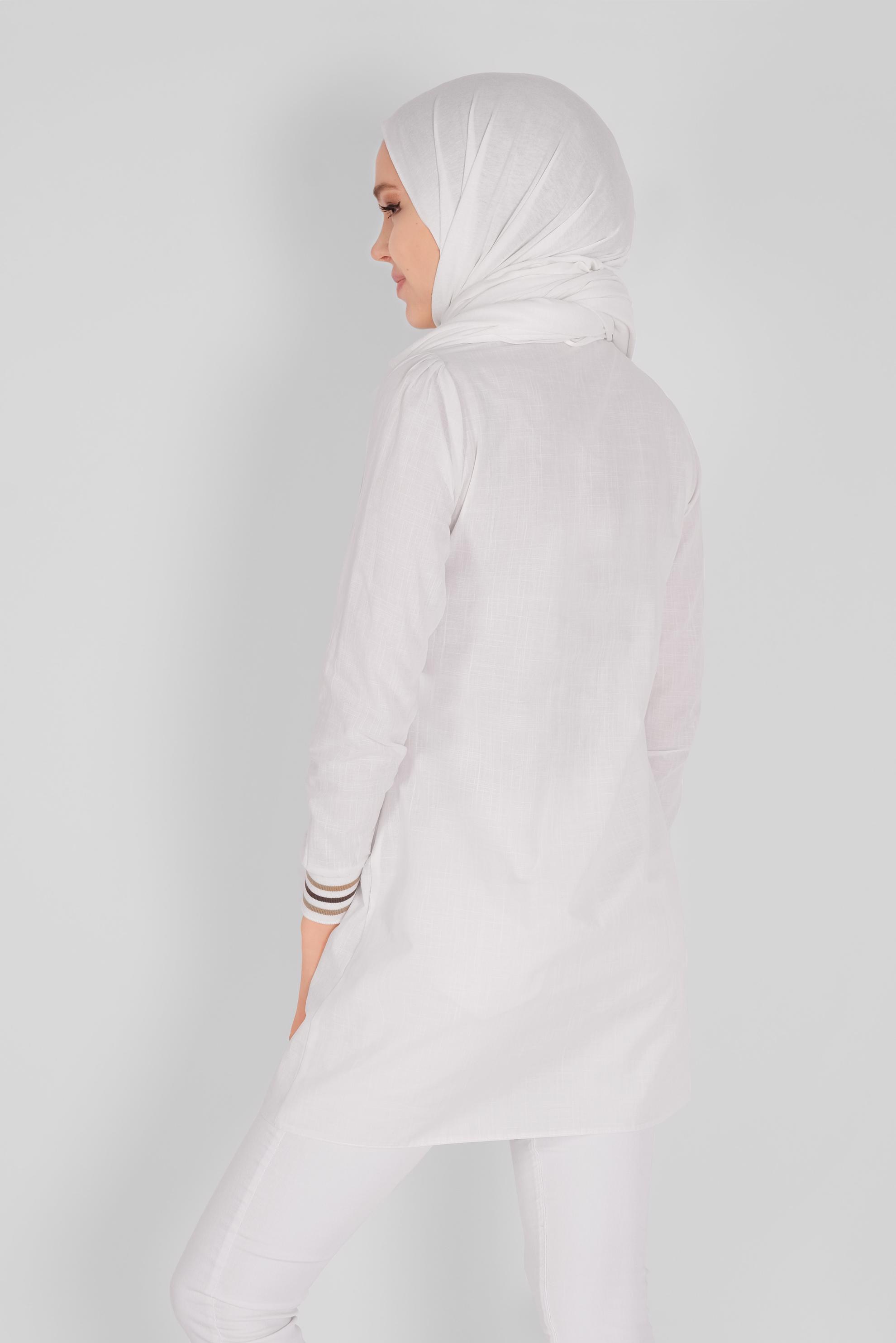 Tesettür giyim BEYAZ PAMUKLU DÜĞMELİ CEPLİ TUNİK 41463 