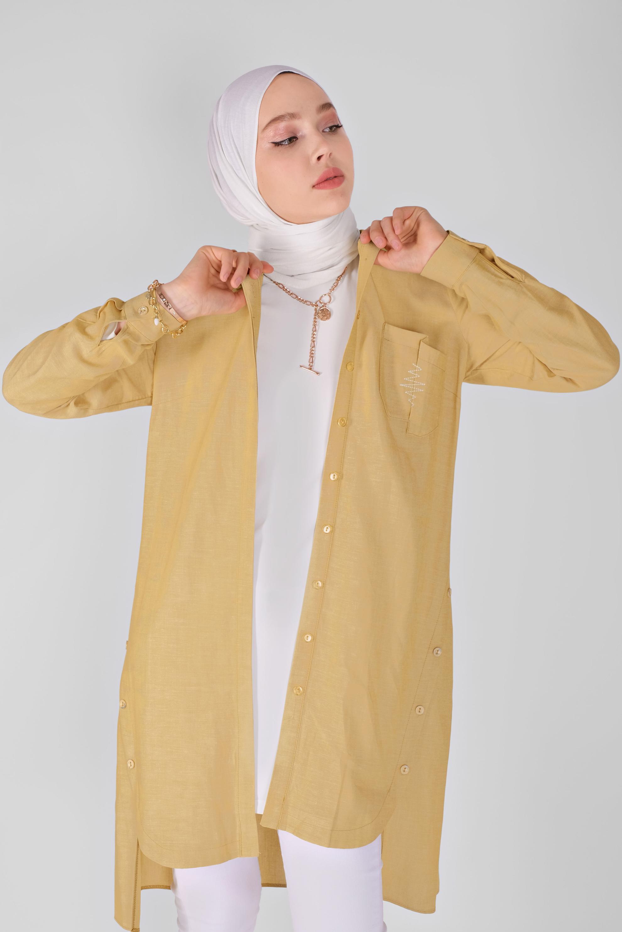 Tesettür giyim SARI NAKIŞ VE DÜĞME DETAYLI TUNİK 41465