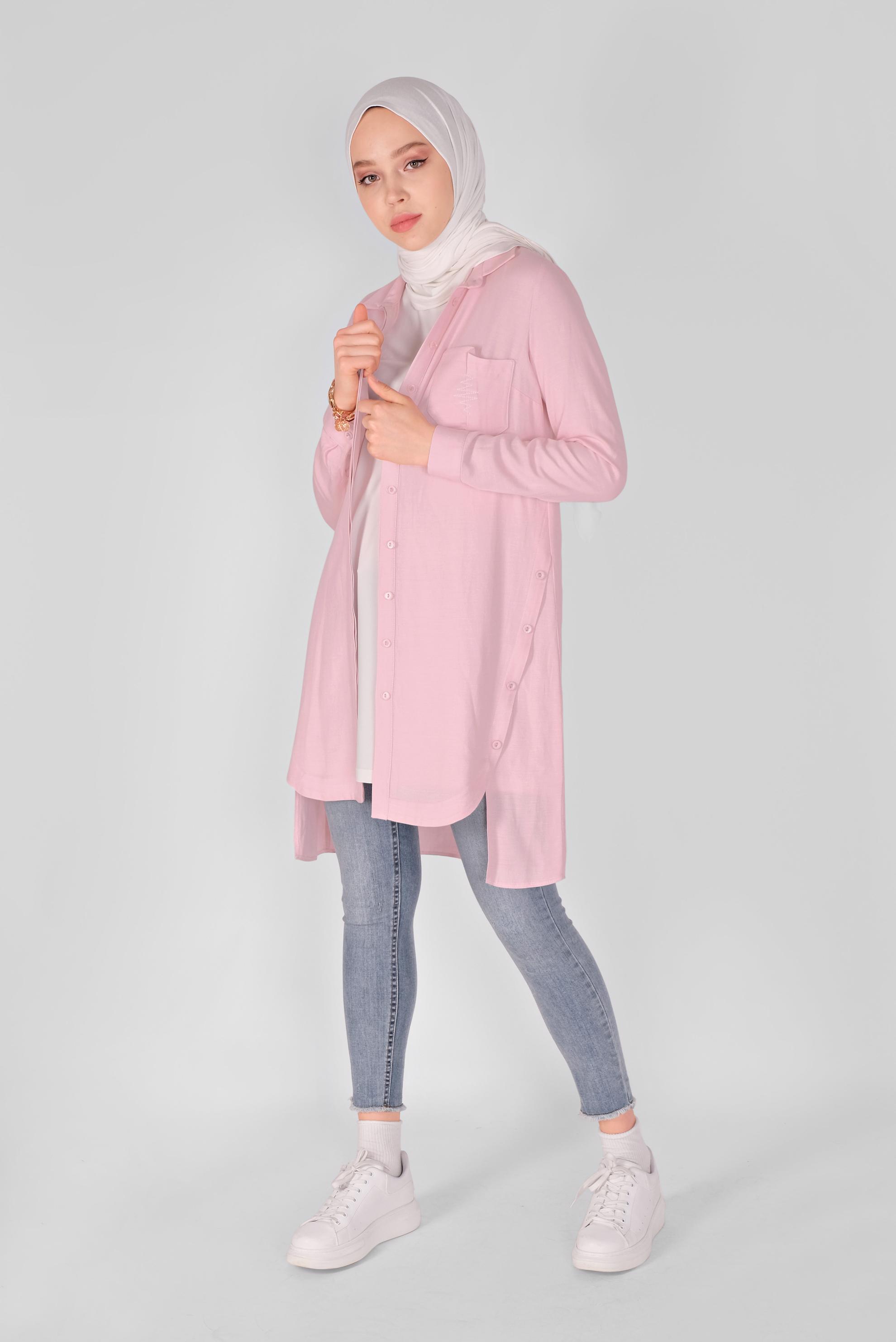 Tesettür giyim PEMBE NAKIŞ VE DÜĞME DETAYLI TUNİK 41465