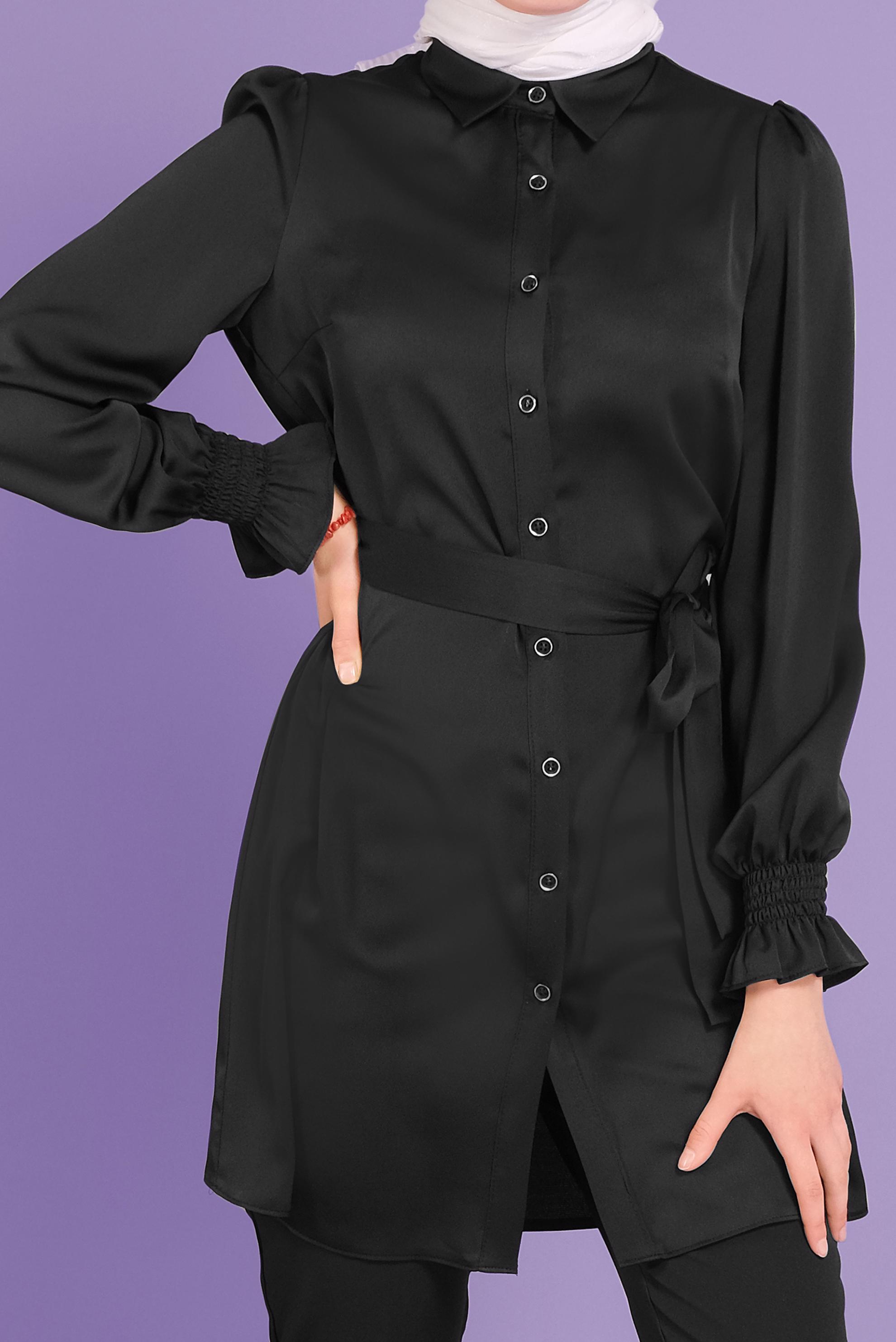 Tesettür giyim SİYAH BELDEN KUŞAKLI SATEN TUNİK 41488 