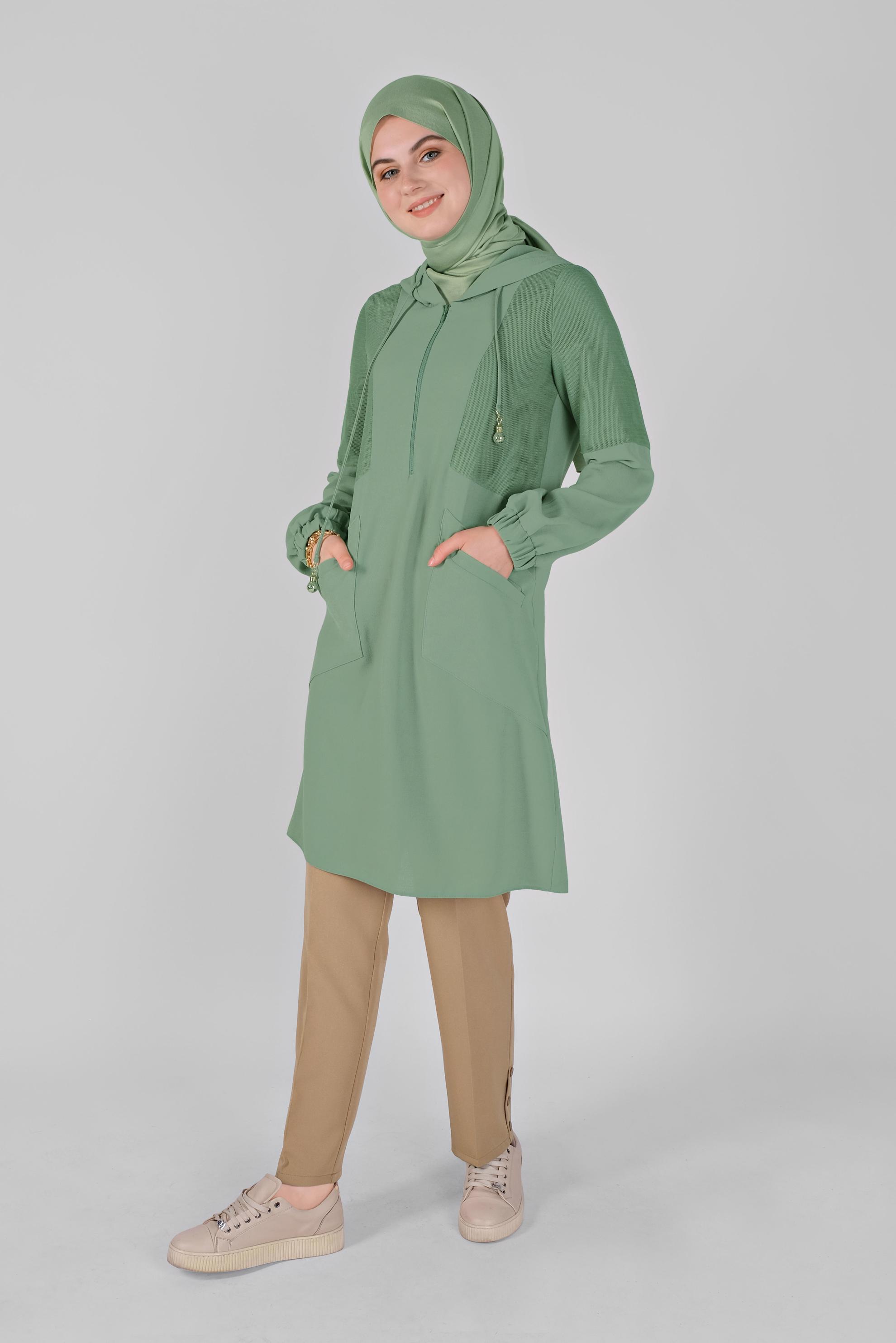 Tesettür giyim YEŞİL FİLELİ KAPÜŞONLU TUNİK 41490