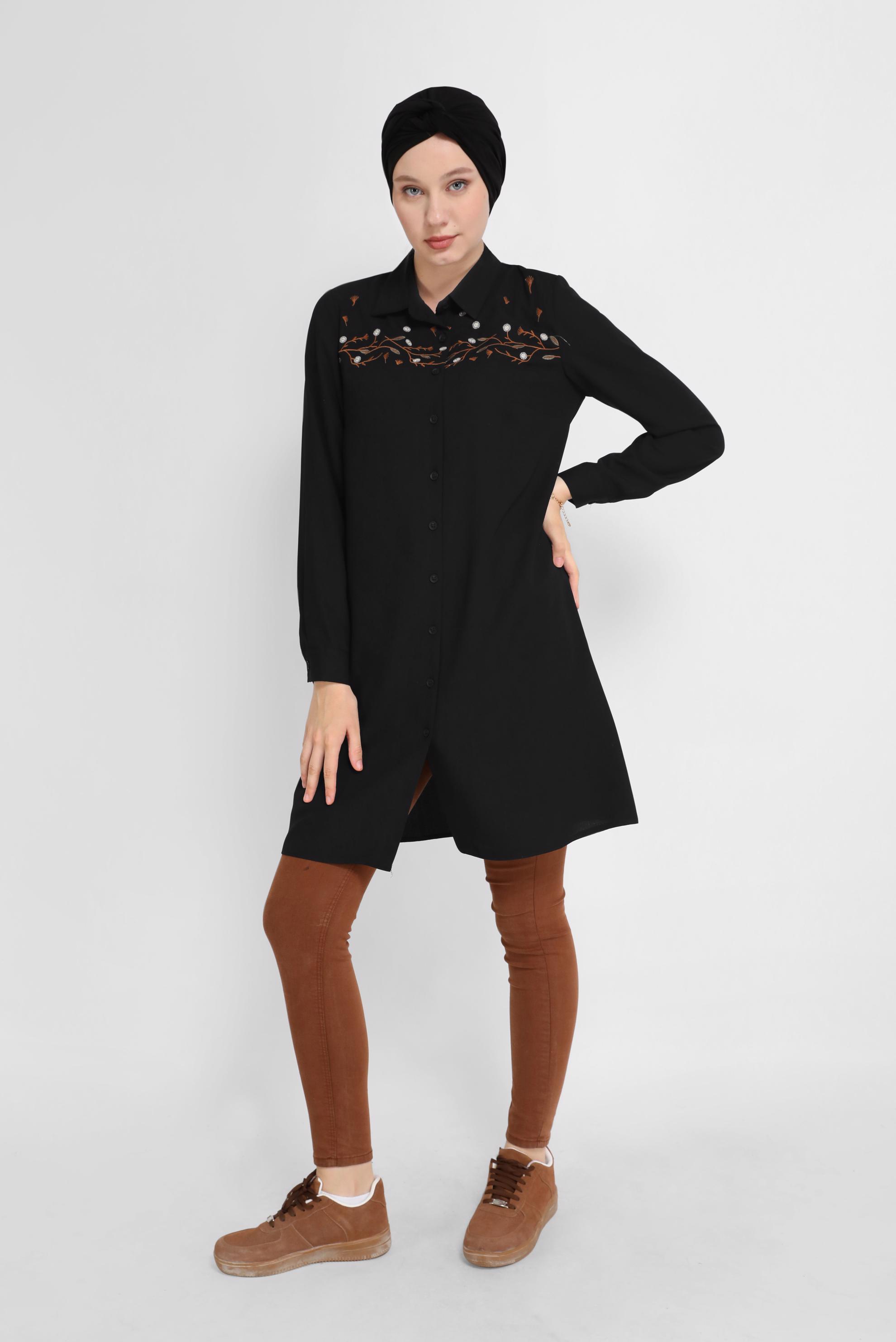 Tesettür giyim SİYAH ÇİÇEK İŞLEMELİ DÜĞMELİ TUNİK 41493 