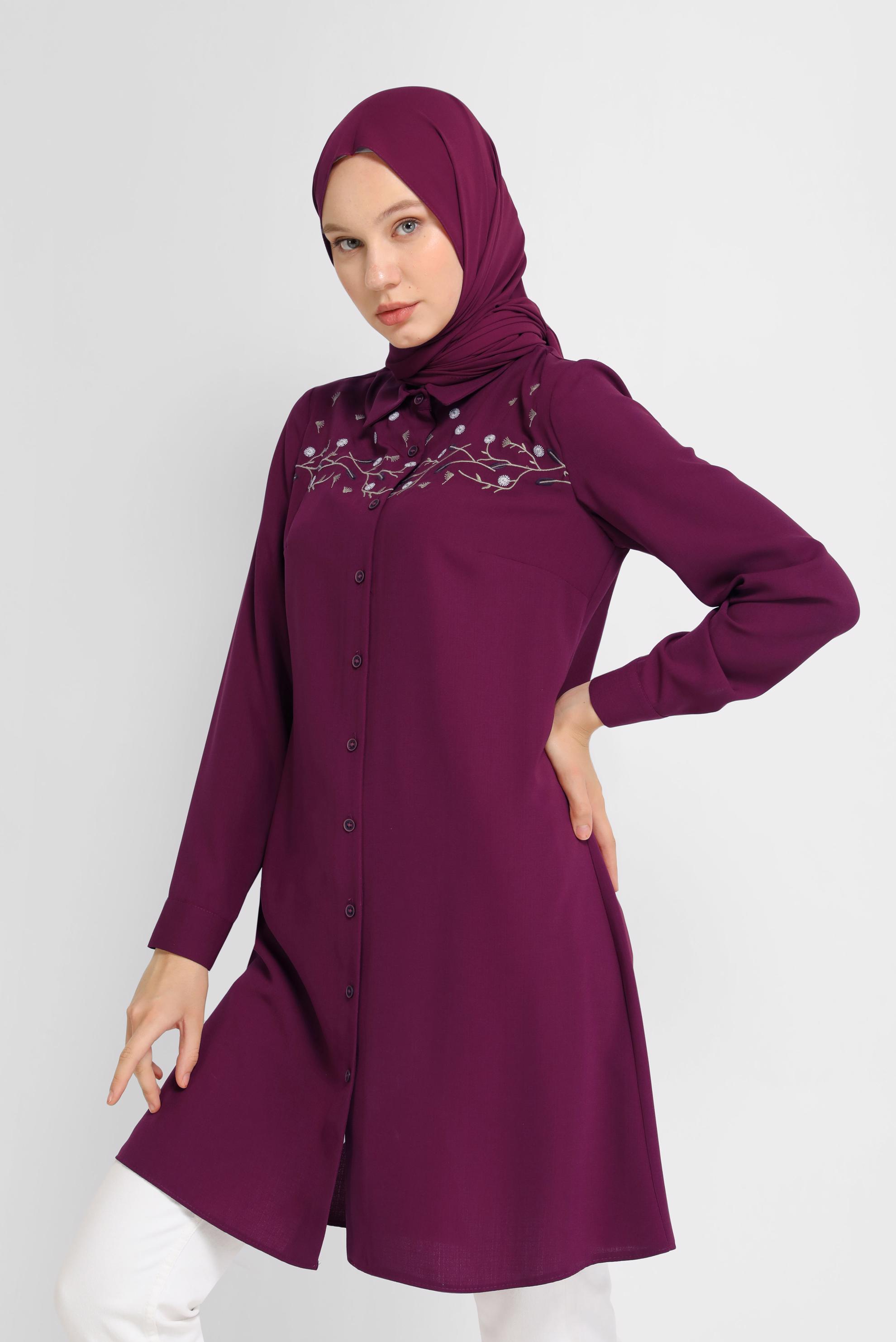 Tesettür giyim MÜRDÜM ÇİÇEK İŞLEMELİ DÜĞMELİ TUNİK 41493 
