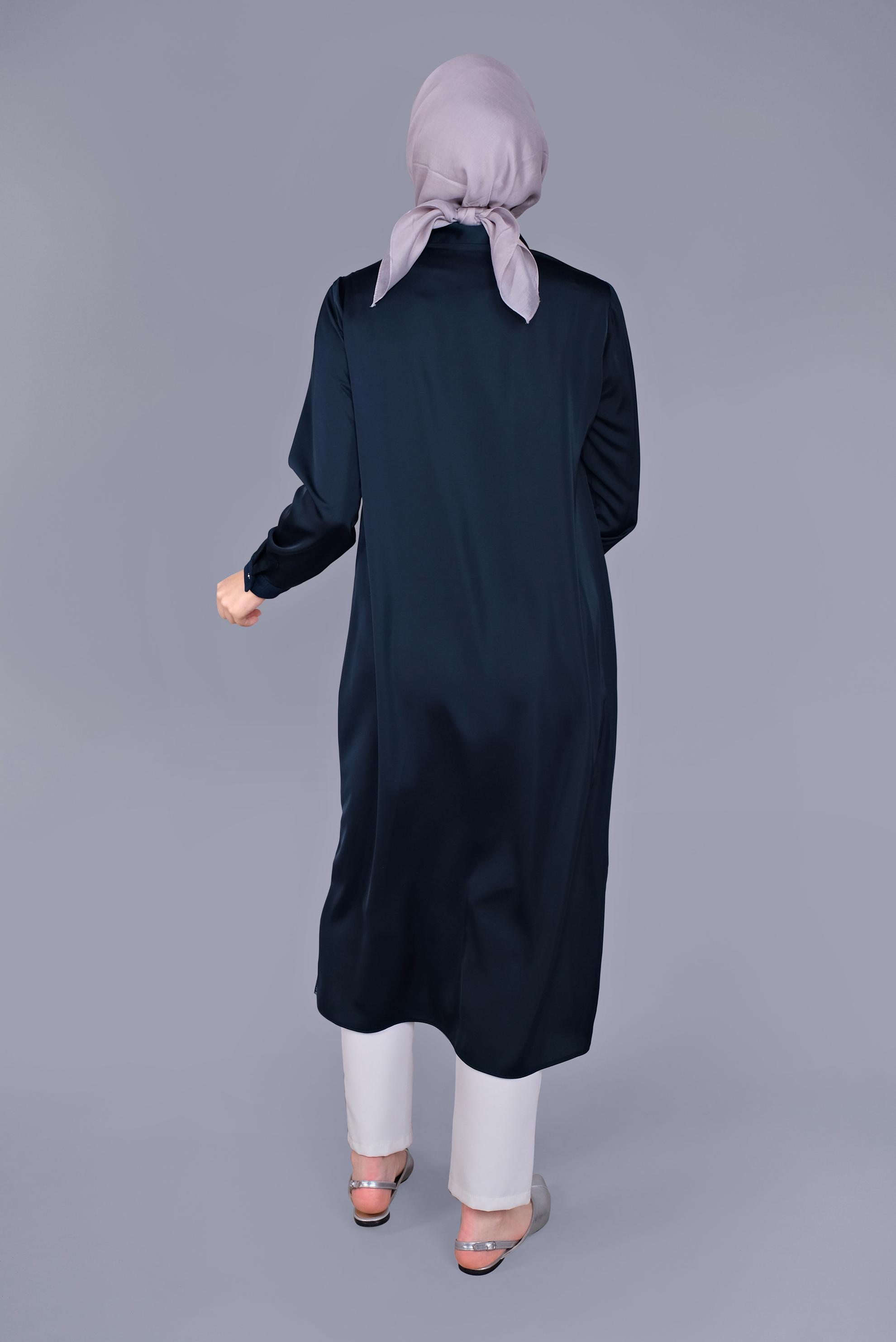 Tesettür giyim LACİVERT BOYDAN DÜĞMELİ SATEN TUNİK  41497 