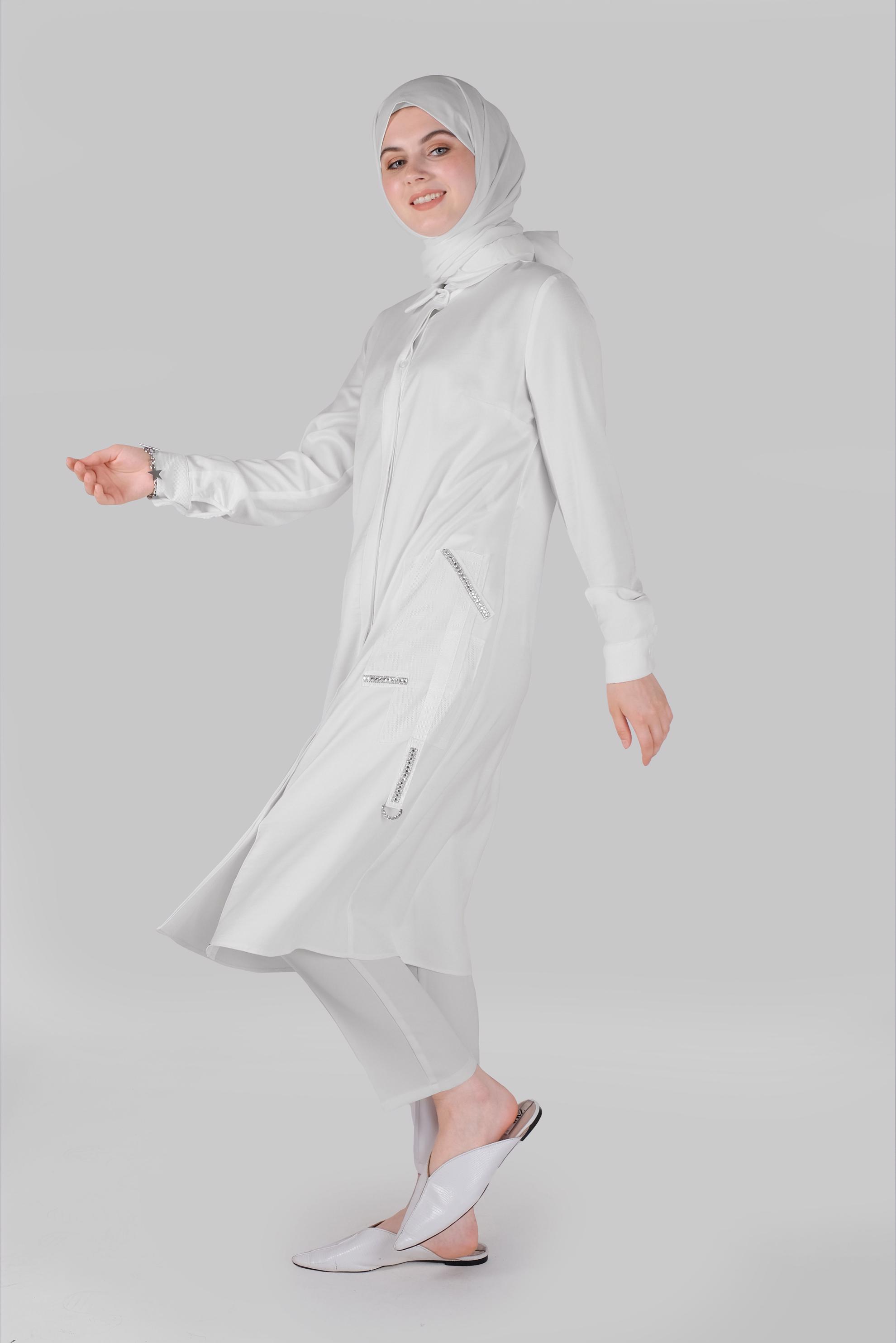 Tesettür giyim BEYAZ FİLE DETAYLI TAŞLI DÜĞMELİ TUNİK 41498  