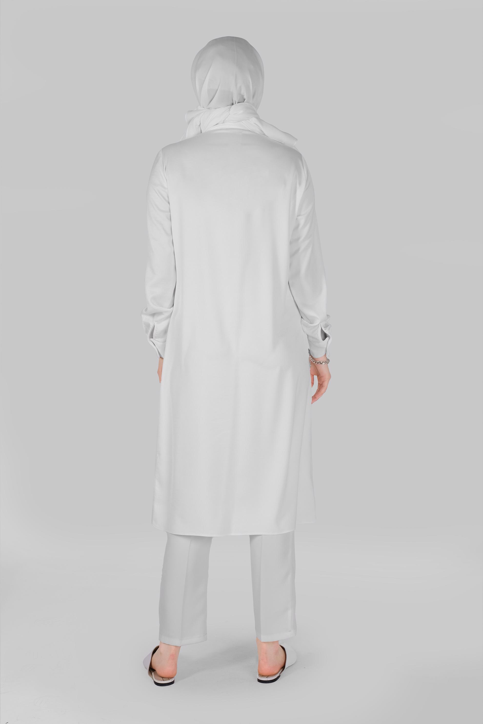 Tesettür giyim BEYAZ FİLE DETAYLI TAŞLI DÜĞMELİ TUNİK 41498  