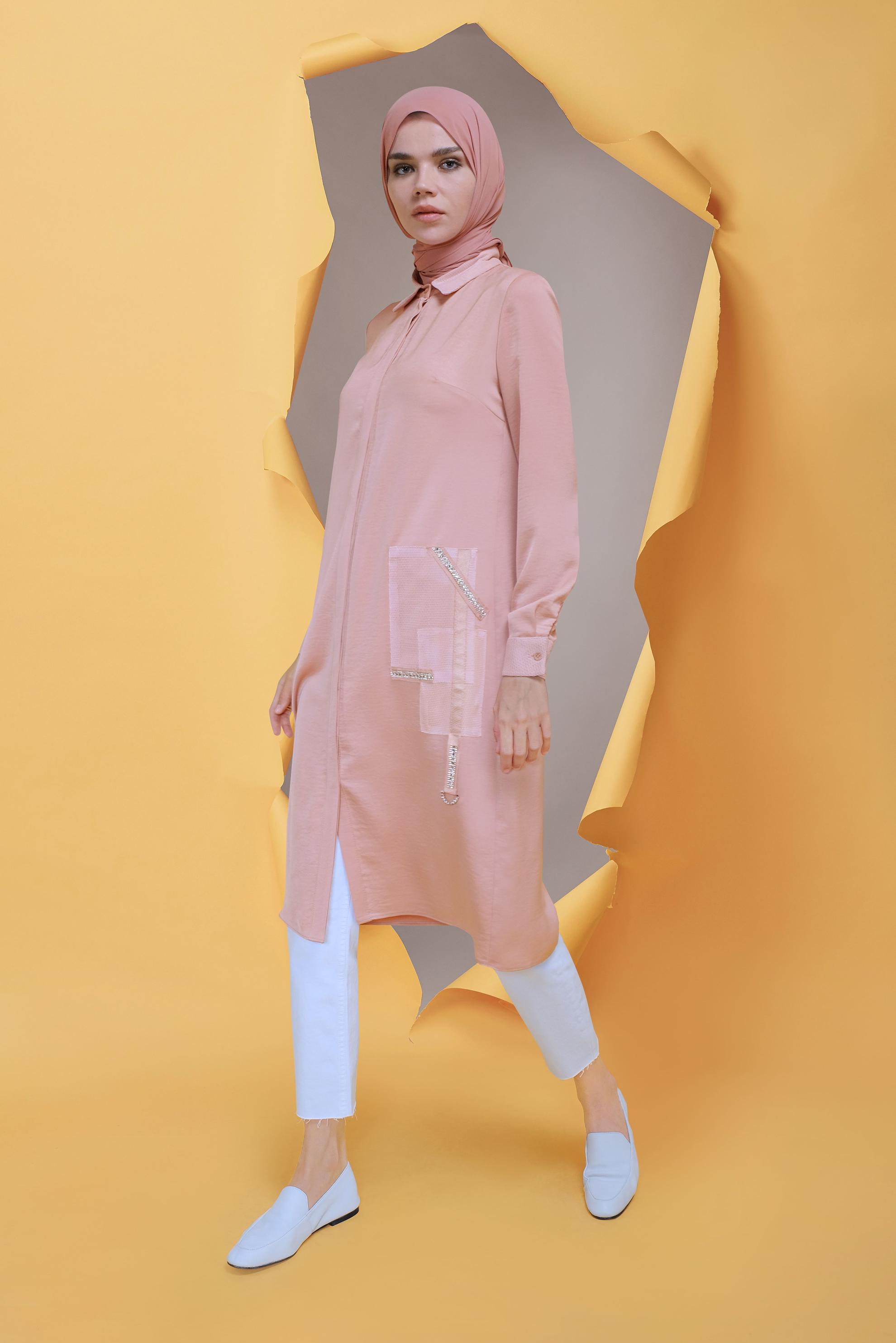 Tesettür giyim PUDRA FİLE DETAYLI TAŞLI DÜĞMELİ TUNİK 41498  