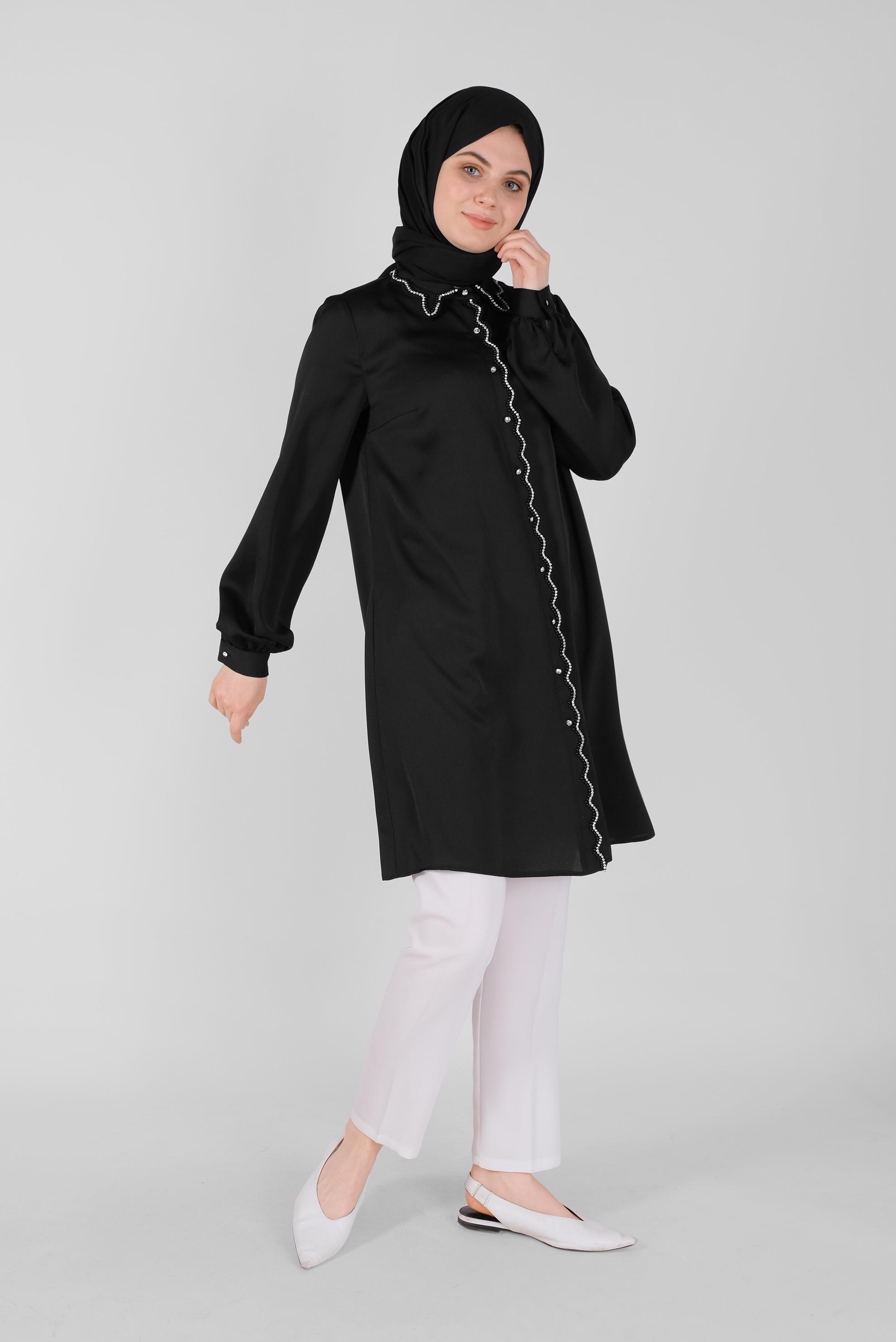 Tesettür giyim SİYAH BONCUKLU TAŞLI SATEN TUNİK 41499 