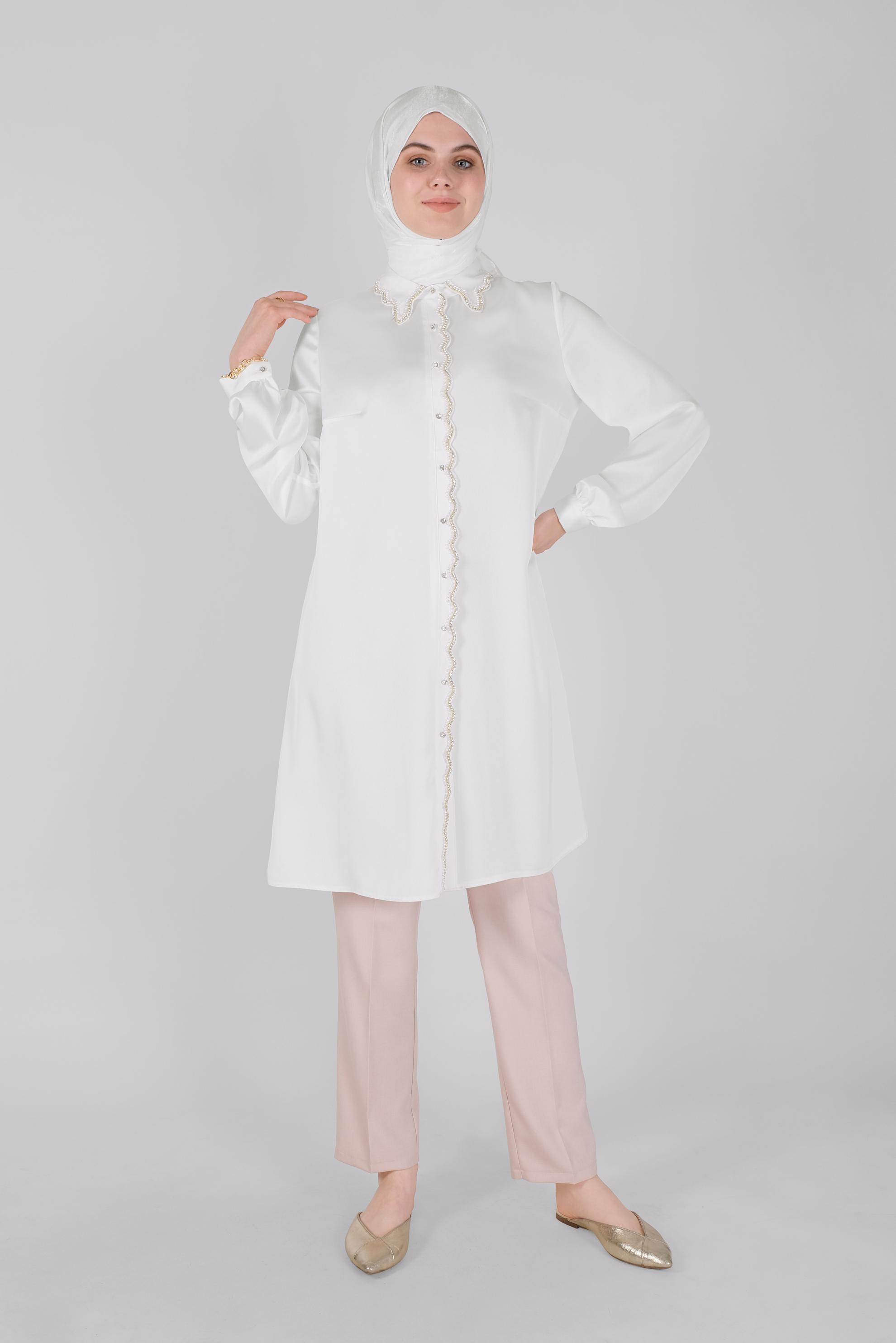 Tesettür giyim BEYAZ BONCUKLU TAŞLI SATEN TUNİK 41499 