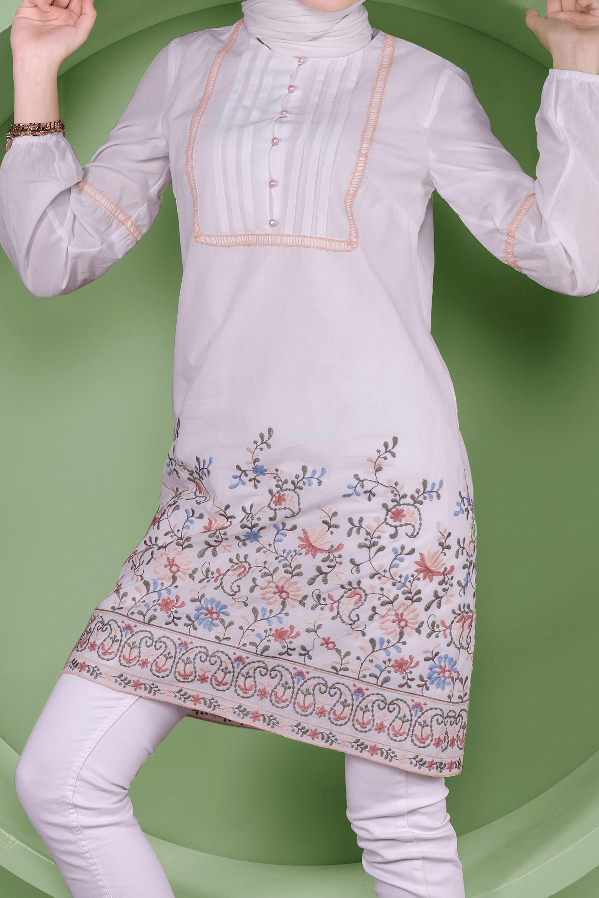 Tesettür giyim BEJ NAKIŞ İŞLEMELİ TUNİK 41504