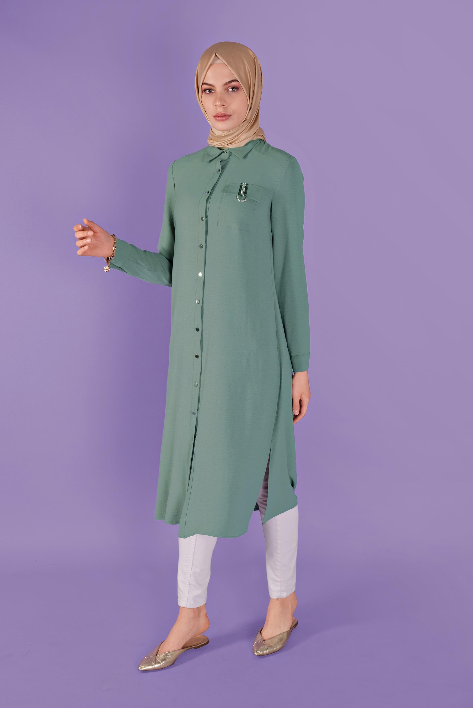 Tesettür giyim YEŞİL BOYDAN DÜĞMELİ TAŞLI  TUNİK 41505