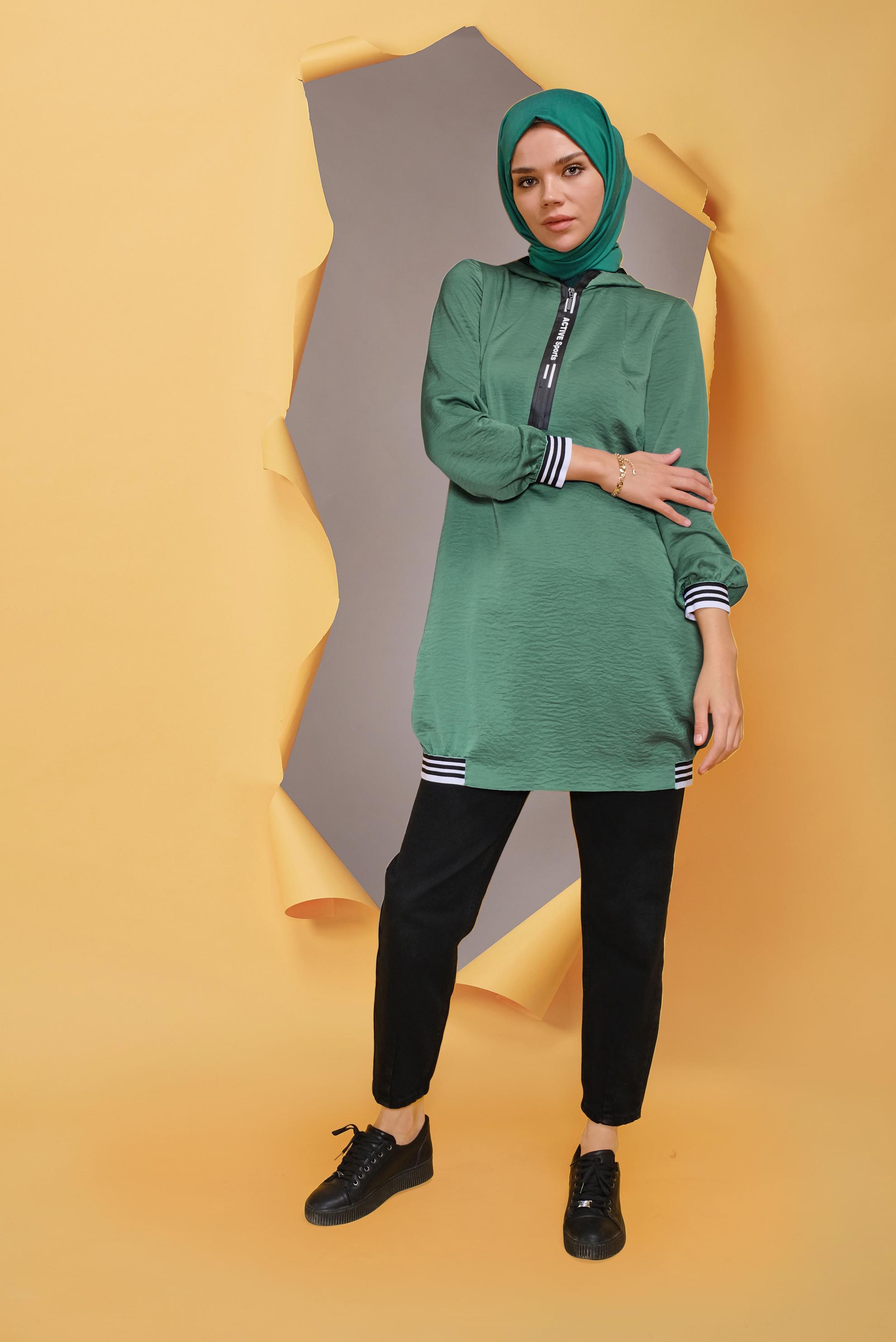 Tesettür giyim MAVİ KAPÜŞONLU SATEN AEROBİN TUNİK 41507 