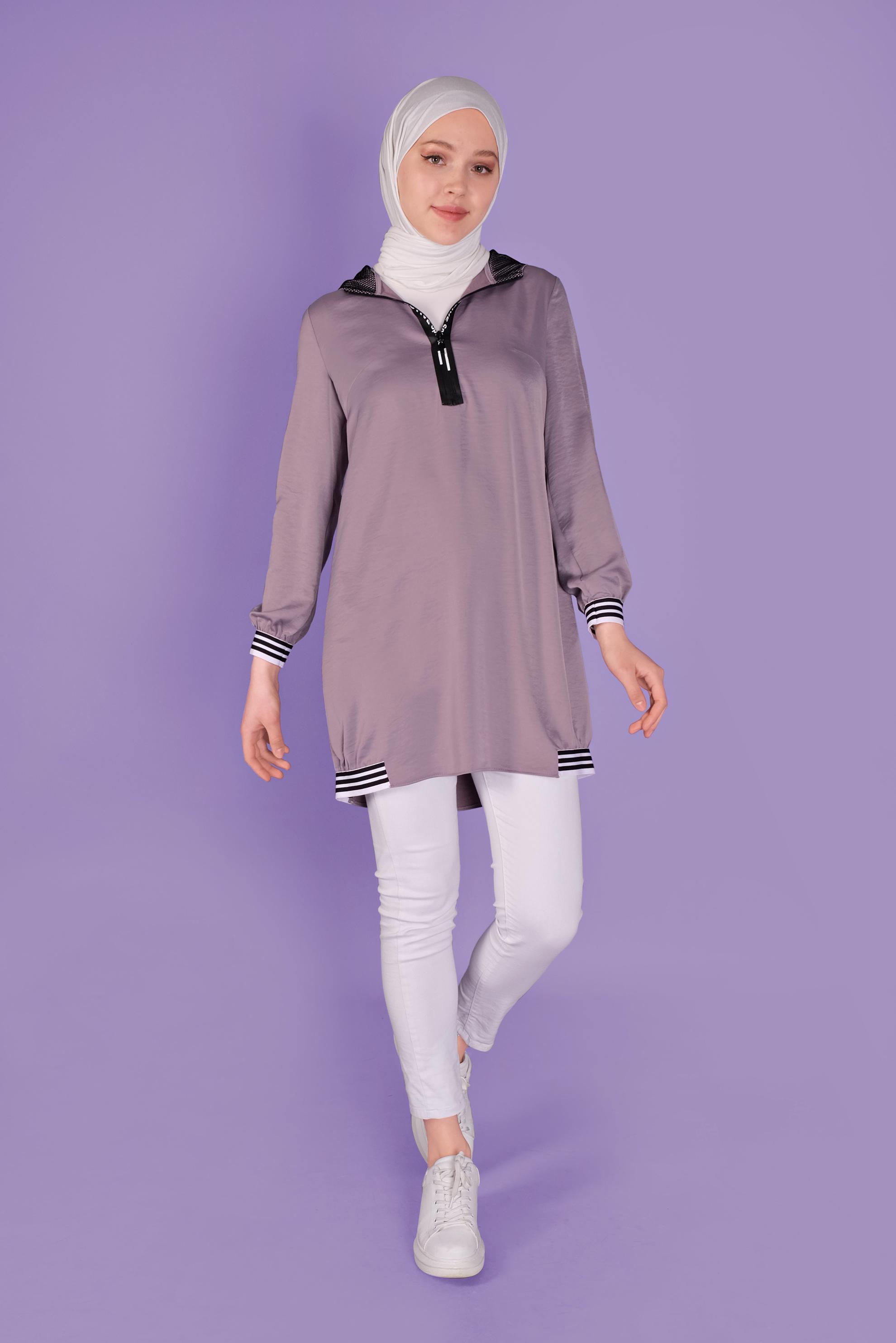 Tesettür giyim MOR KAPÜŞONLU SATEN AEROBİN TUNİK 41507 