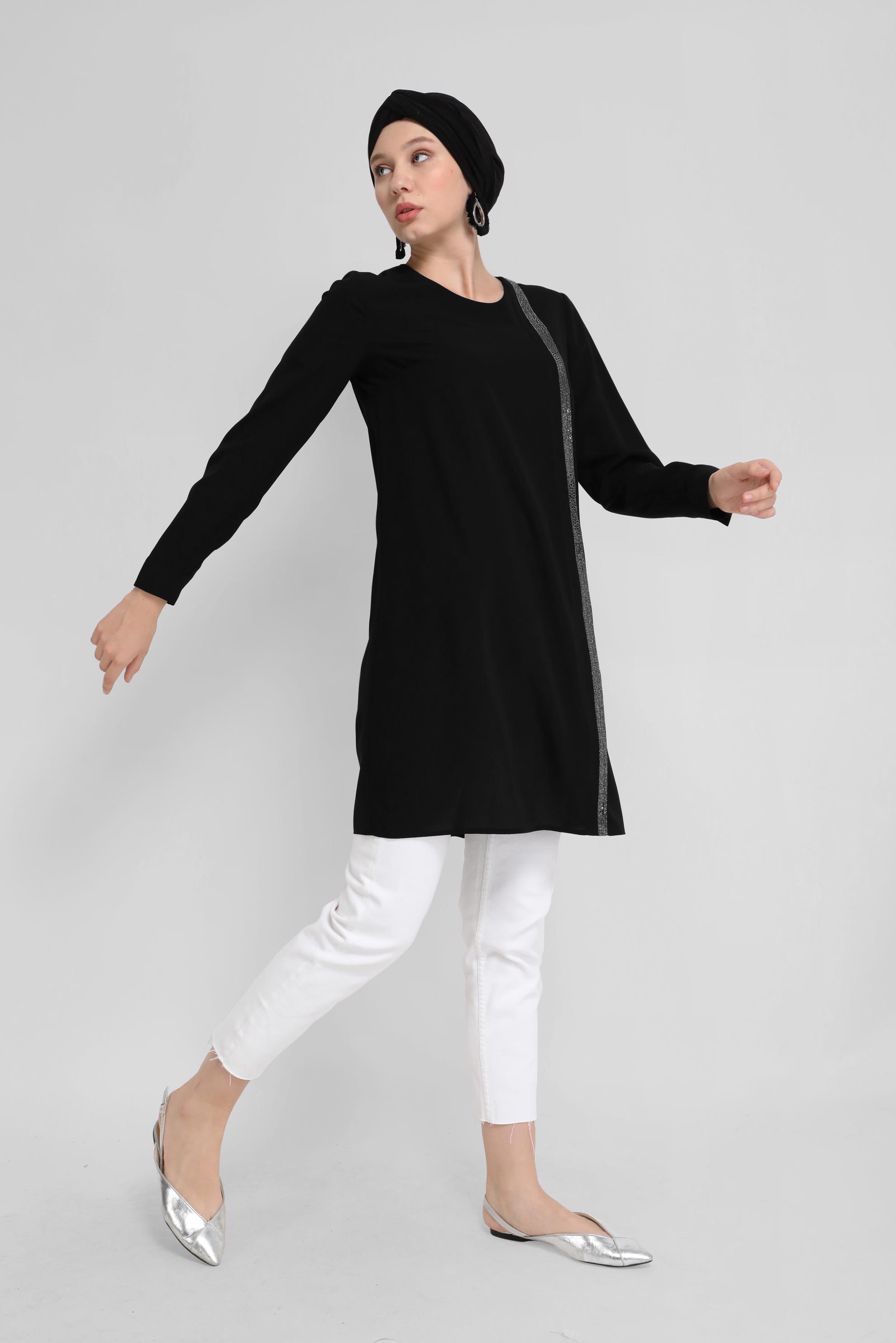 Tesettür giyim SİYAH TAŞ ŞERİT DETAYLI TUNİK 41524 