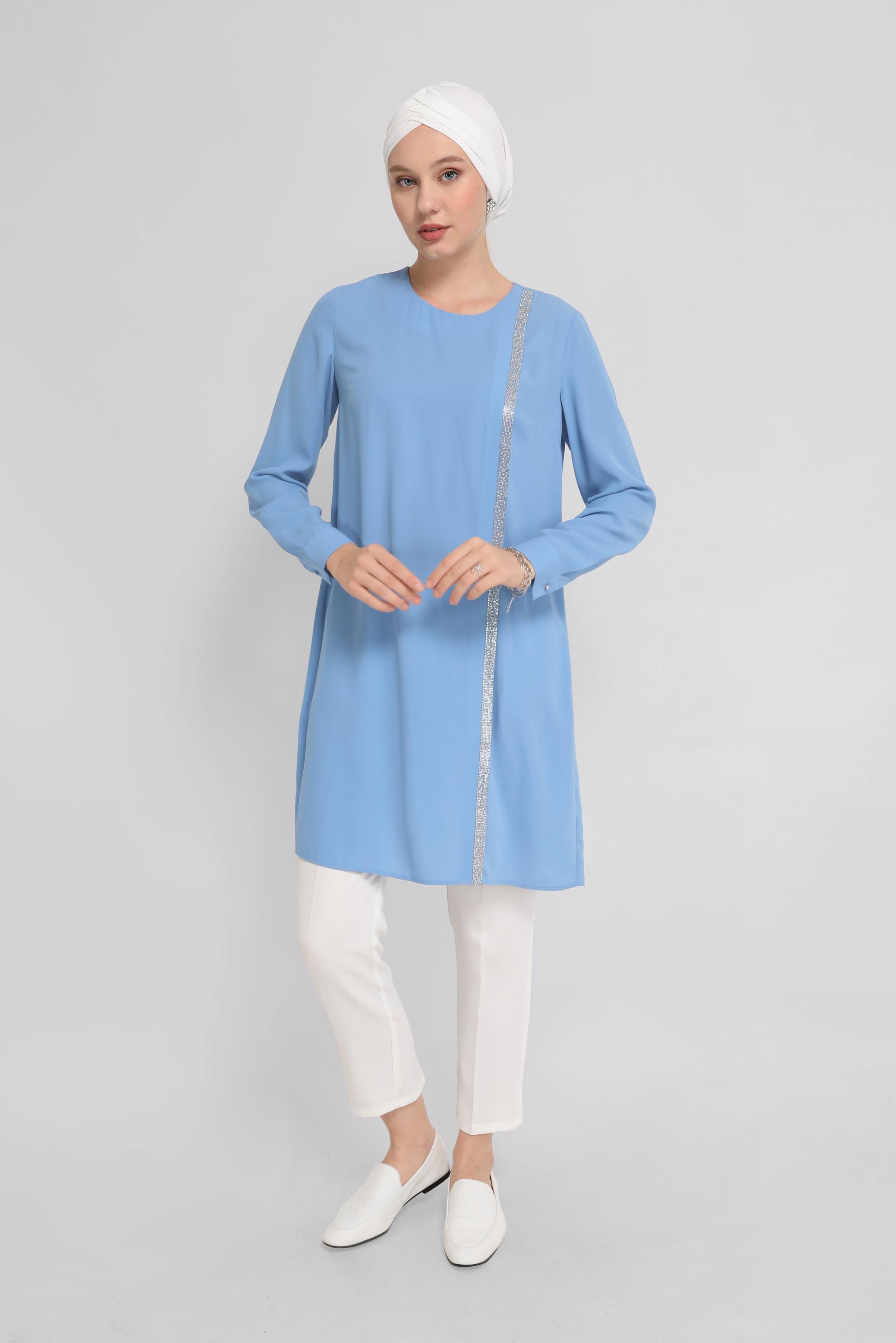 Tesettür giyim MAVİ TAŞ ŞERİT DETAYLI TUNİK 41524 