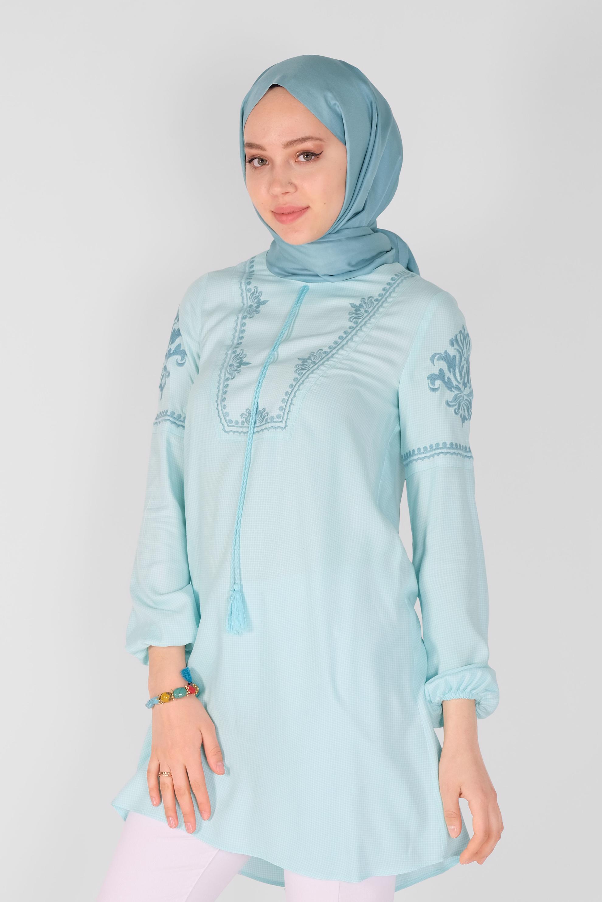 Tesettür giyim MAVİ NAKIŞLI TUNİK 41526 