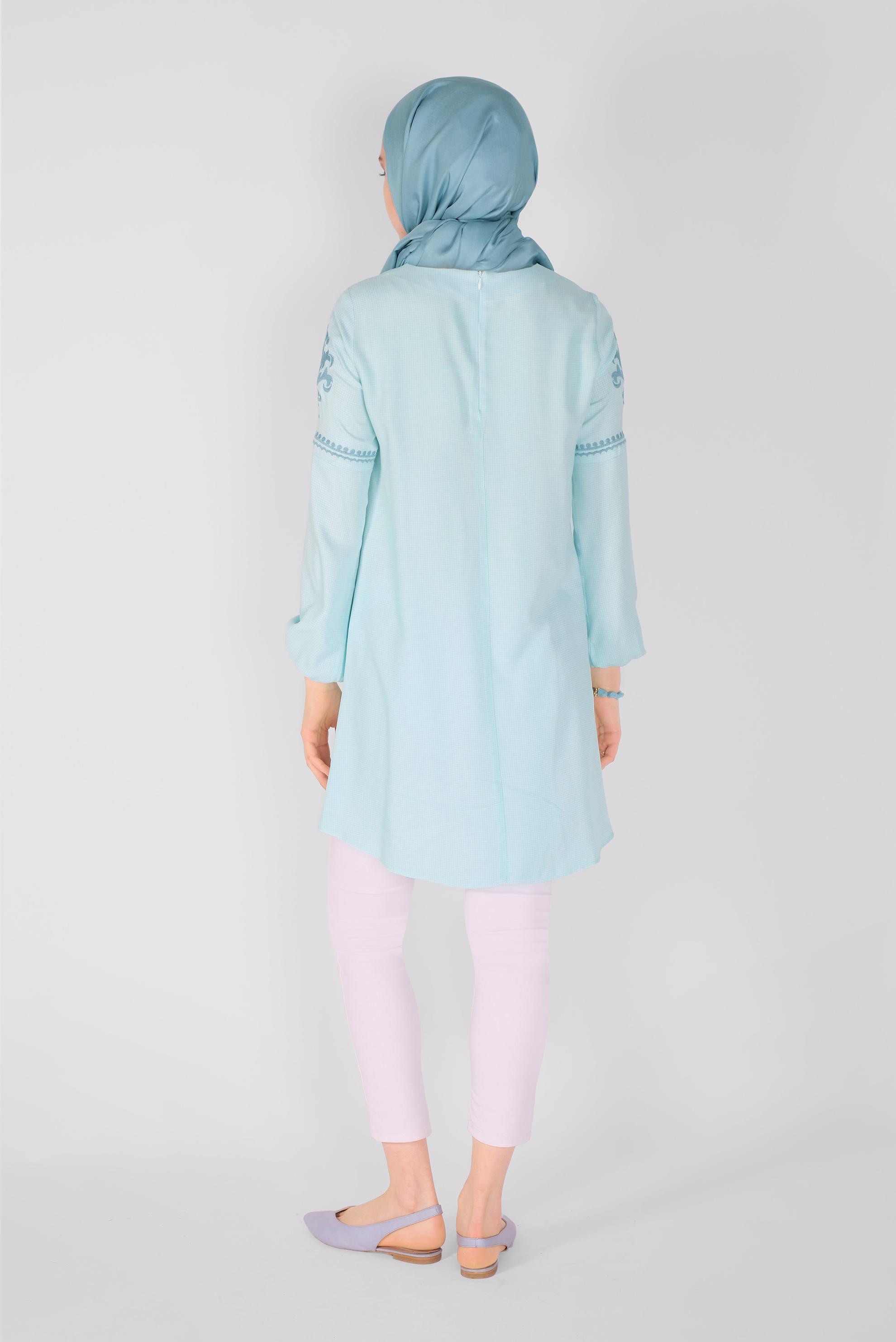 Tesettür giyim MAVİ NAKIŞLI TUNİK 41526 