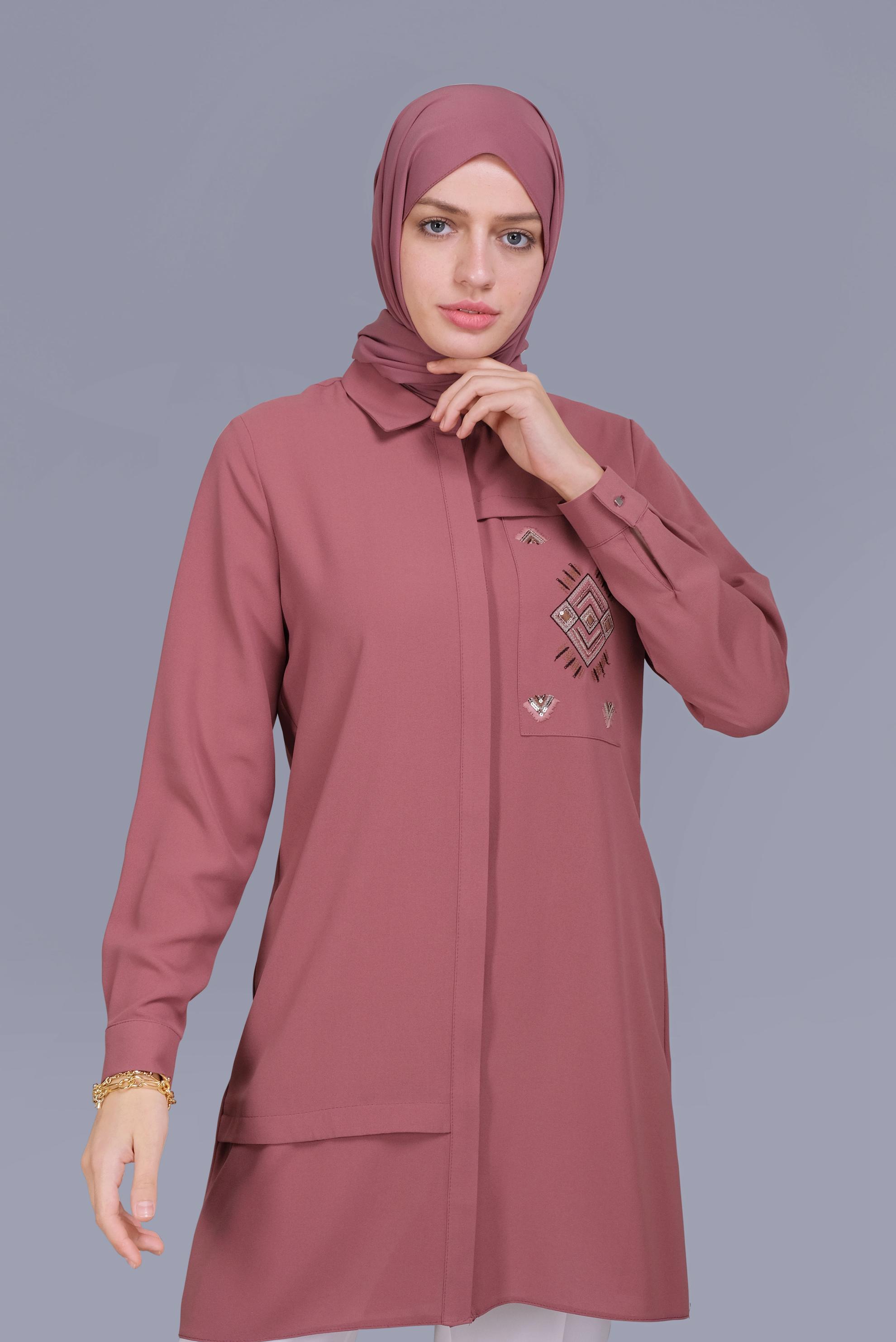 Tesettür giyim PEMBE NAKIŞLI PULLU TUNİK 41529 