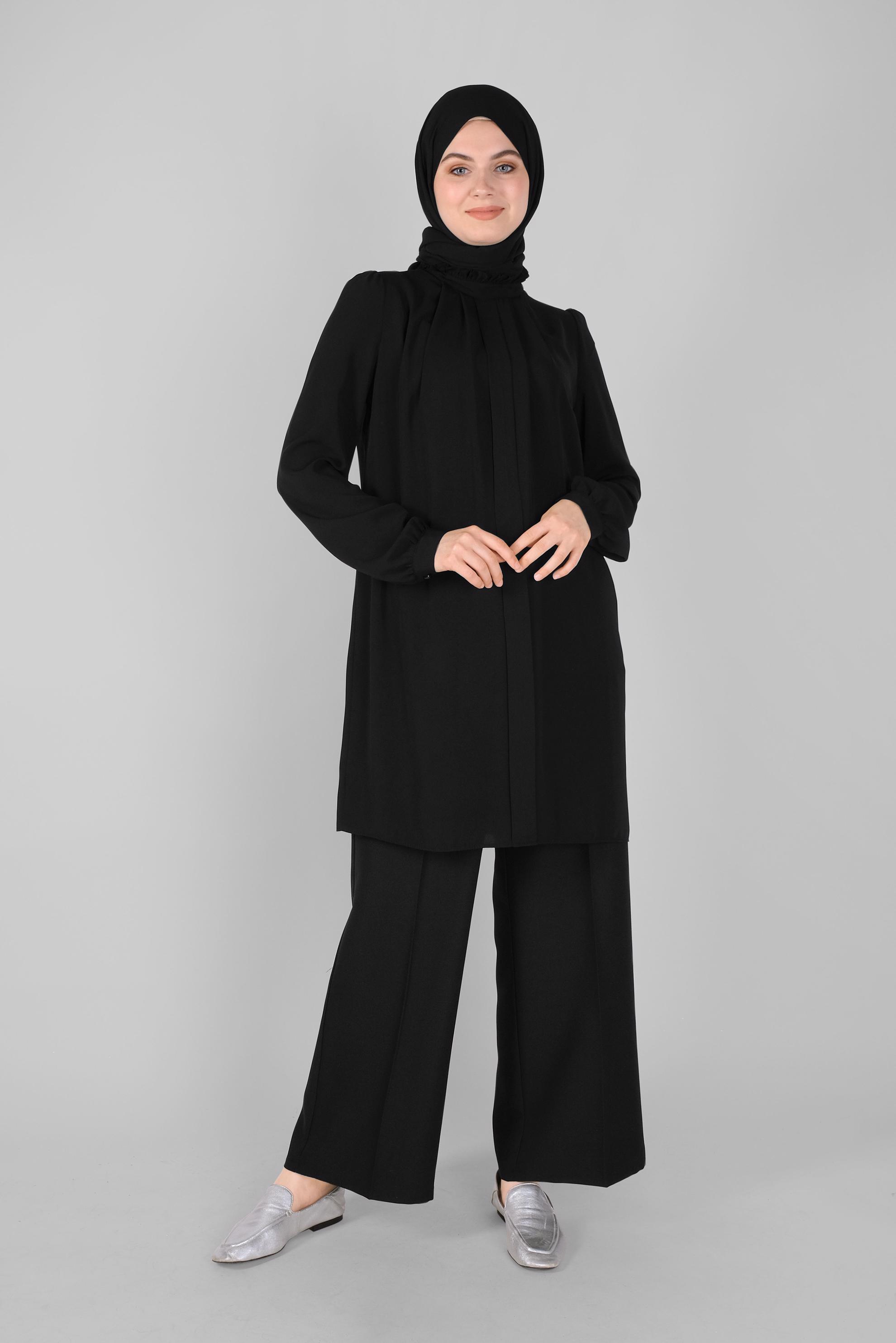 Tesettür giyim SİYAH YAKASI FIRFIR DETAYLI TUNİK 41576