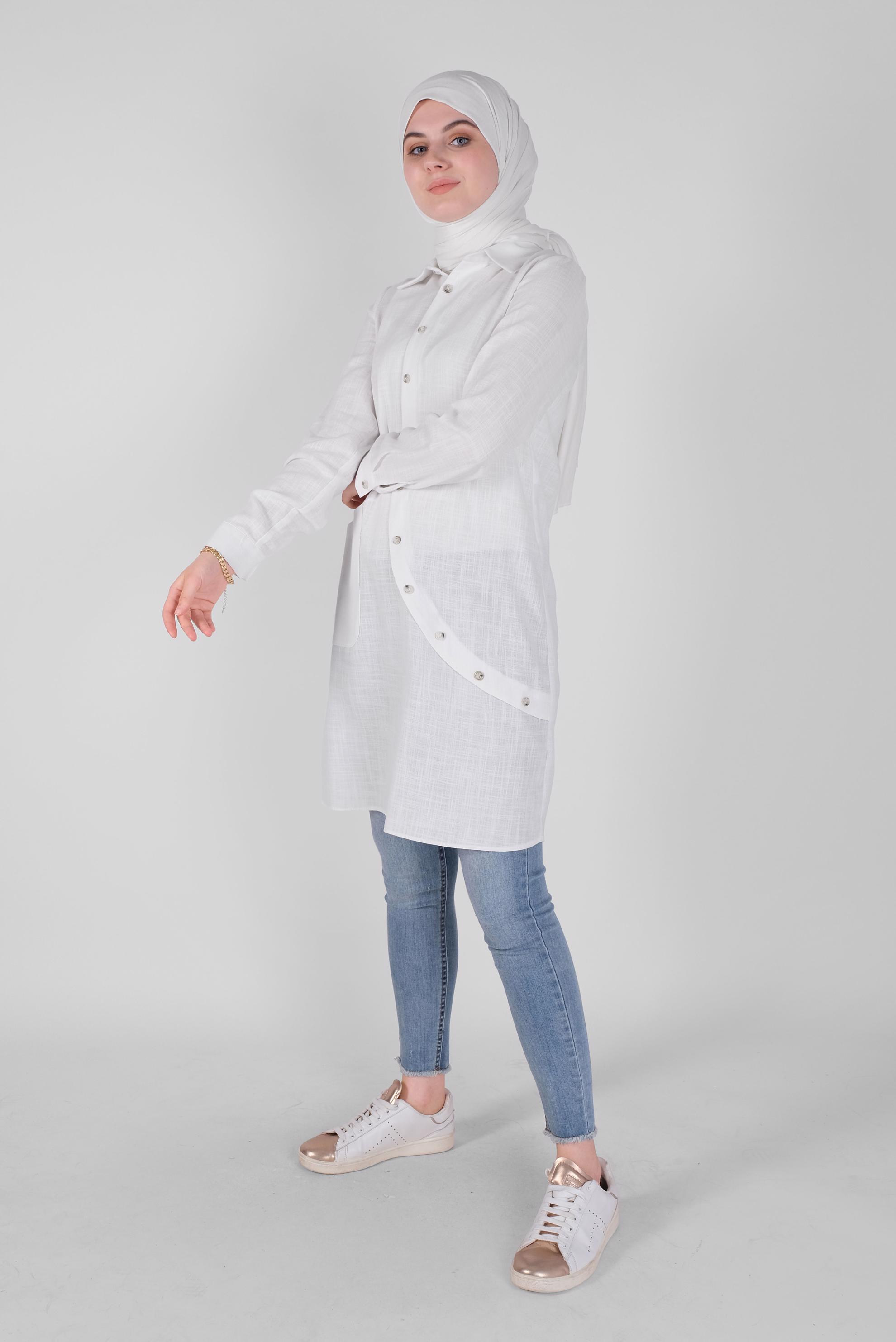 Tesettür giyim BEYAZ PAMUKLU DÜĞME DETAYLI TUNİK 41577 