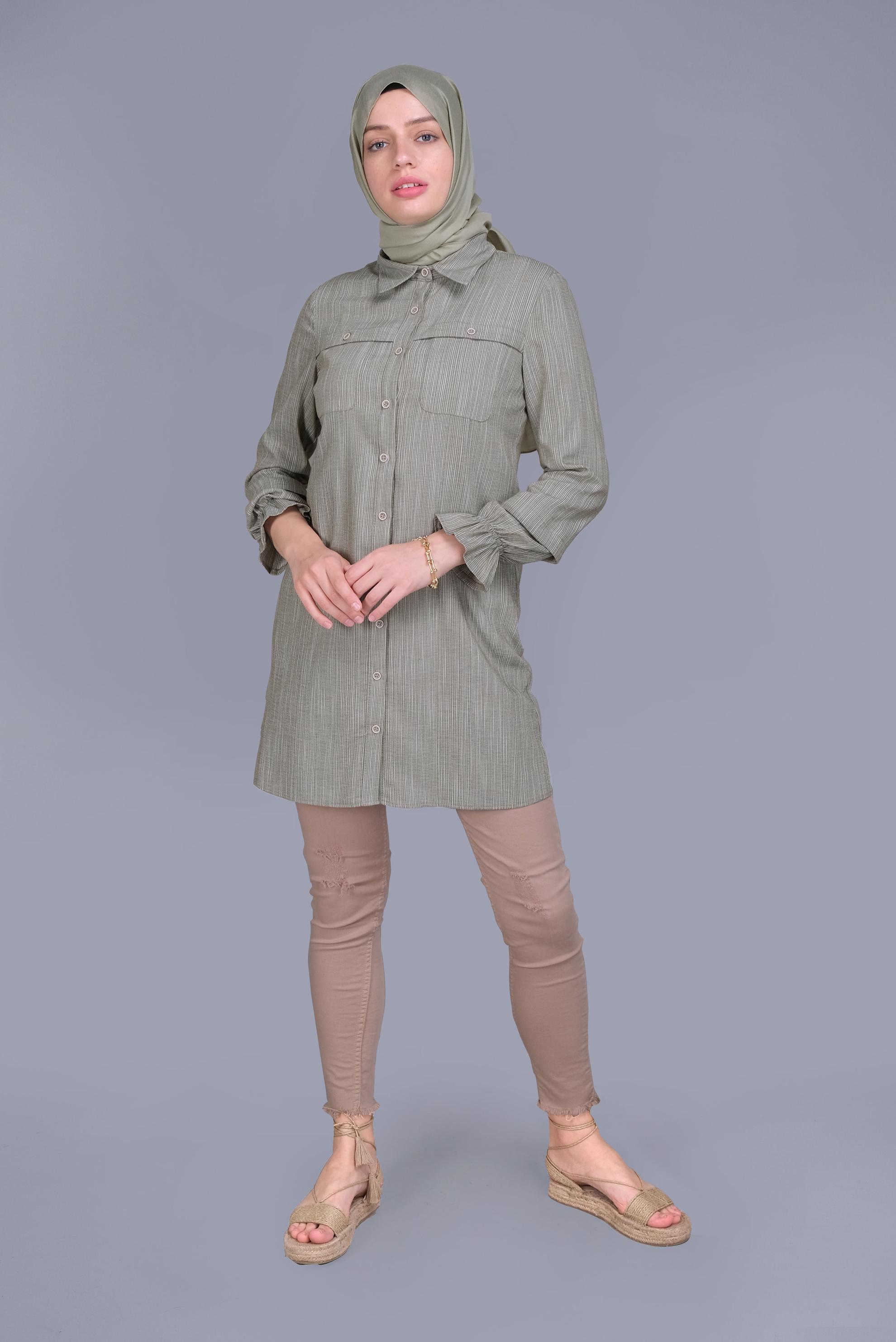 Tesettür giyim HAKİ MANŞETLERİ LASTİKLİ BOYDAN DÜĞMELİ TUNİK 41578 