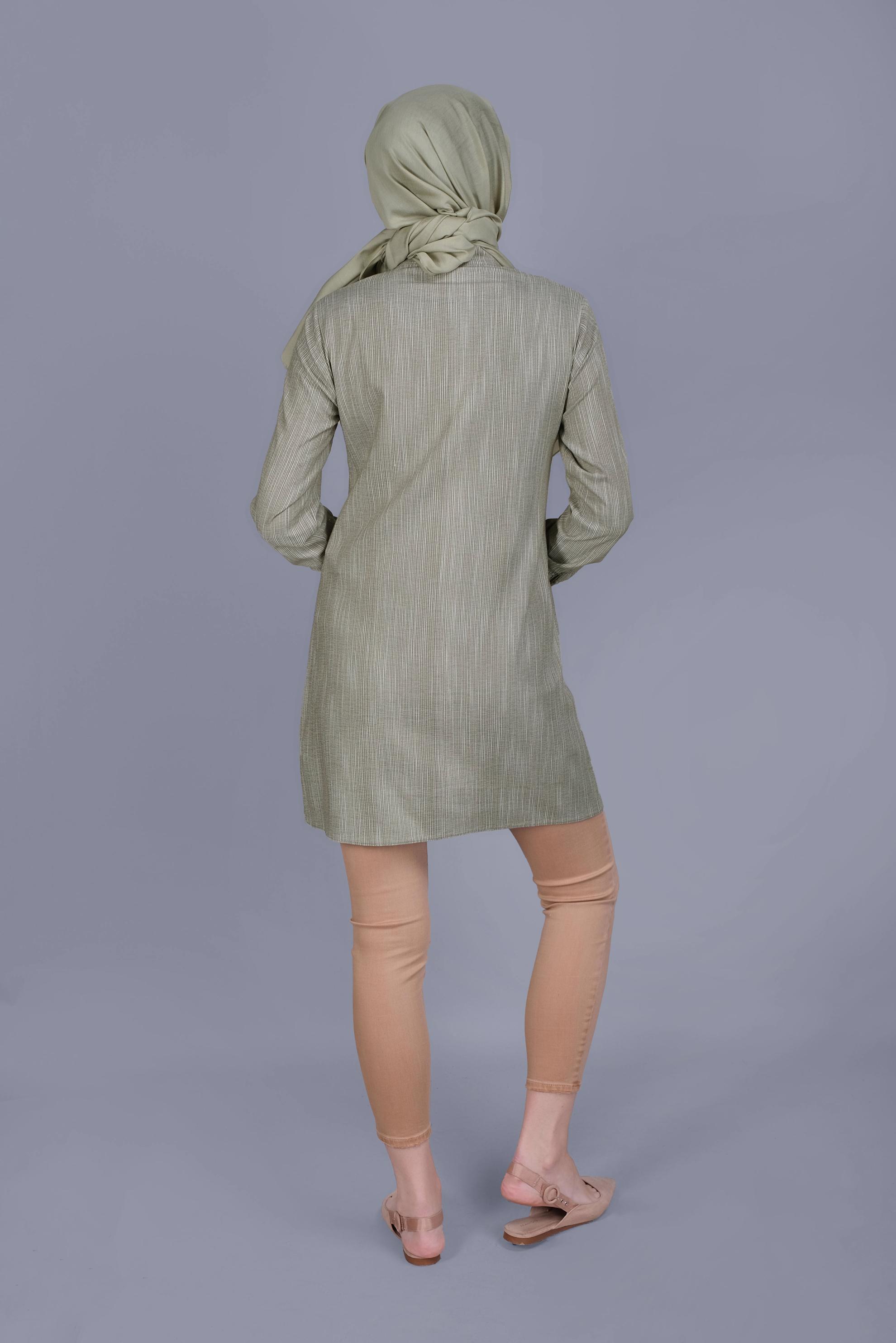 Tesettür giyim HAKİ PAMUKLU KIRÇILLI DESENLİ TUNİK 41581 