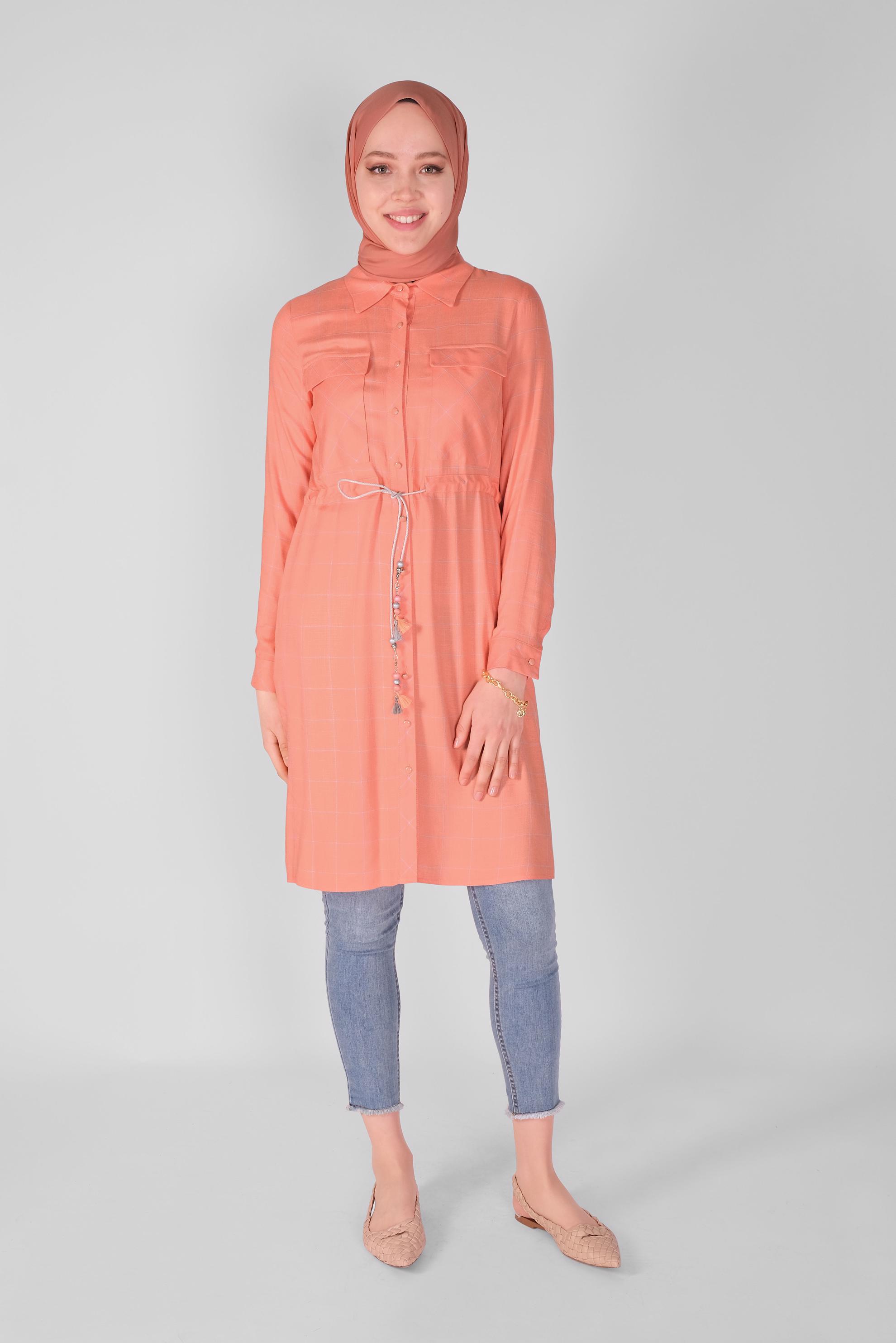 Tesettür giyim MERCAN BELİ BAĞCIKLI KARELİ TUNİK 41586 