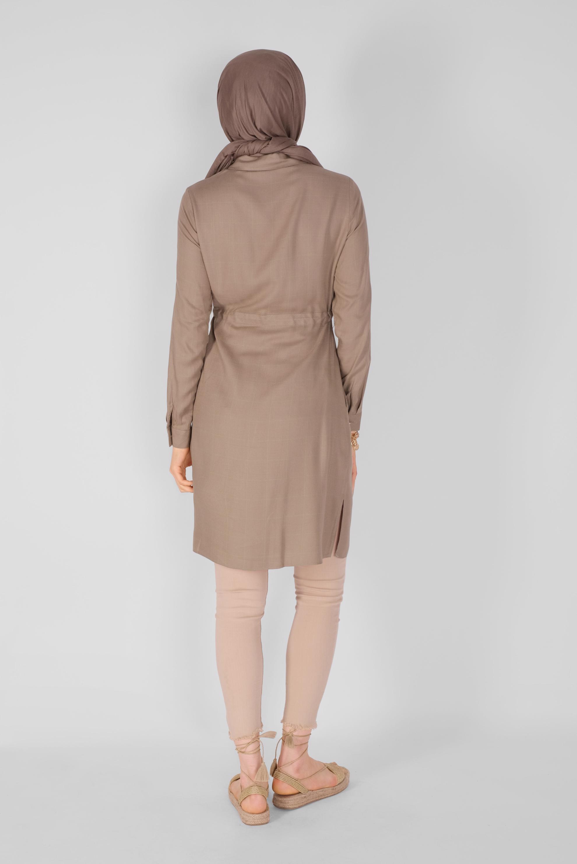 Tesettür giyim VİZON BELİ BAĞCIKLI KARELİ TUNİK 41586 