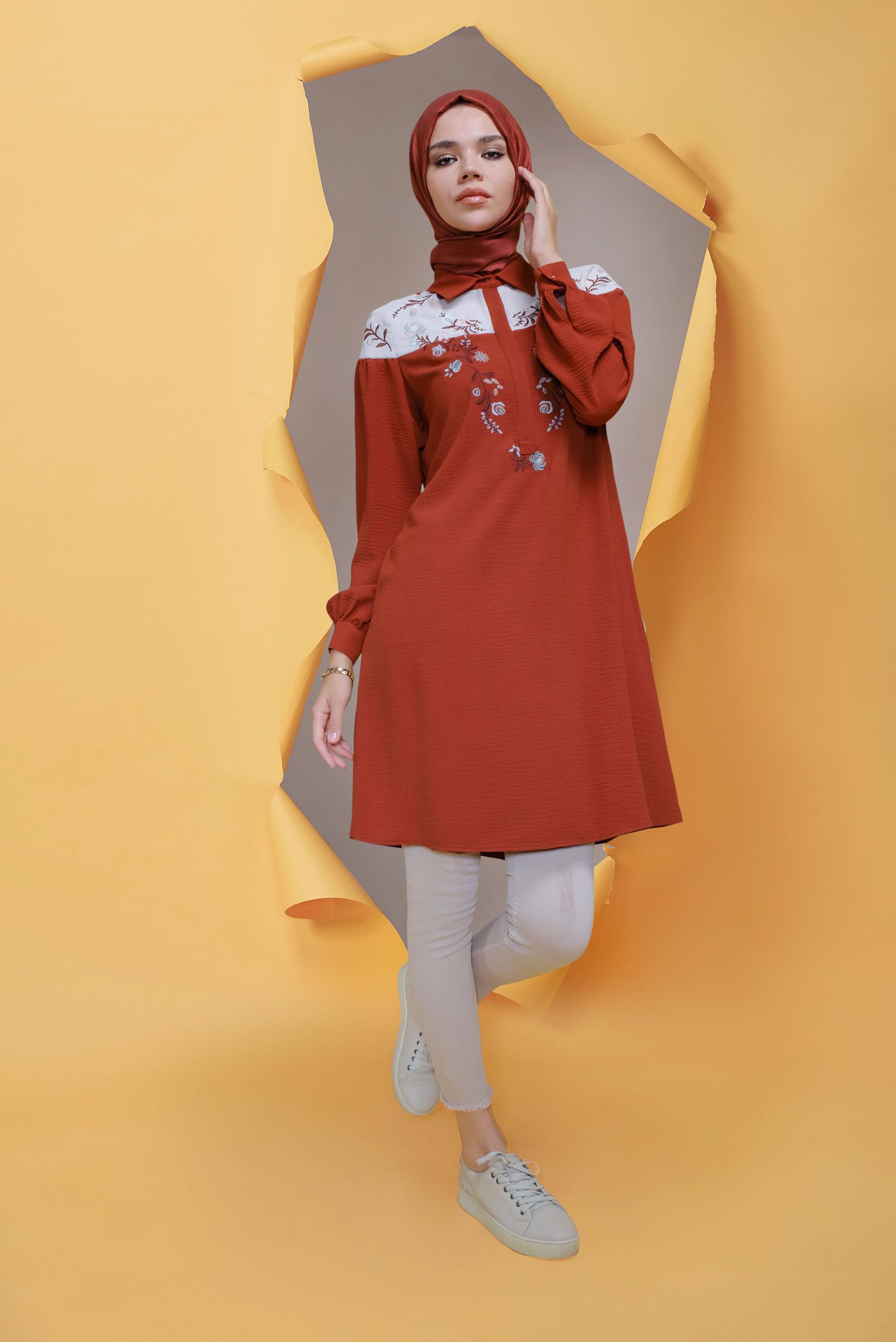 Tesettür giyim TURUNCU NAKIŞ İŞLEMELİ TUNİK 41597