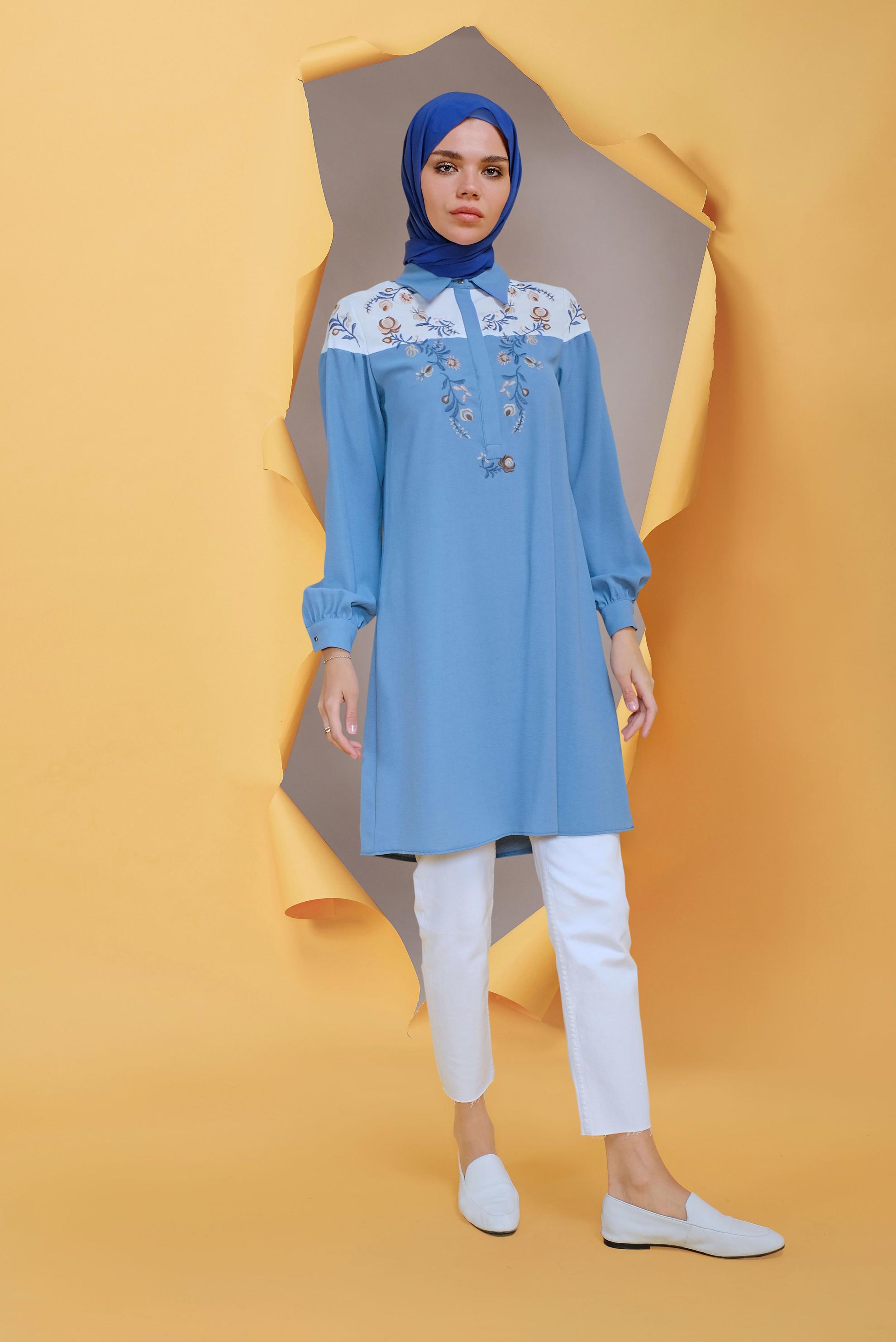 Tesettür giyim MAVİ NAKIŞ İŞLEMELİ TUNİK 41597