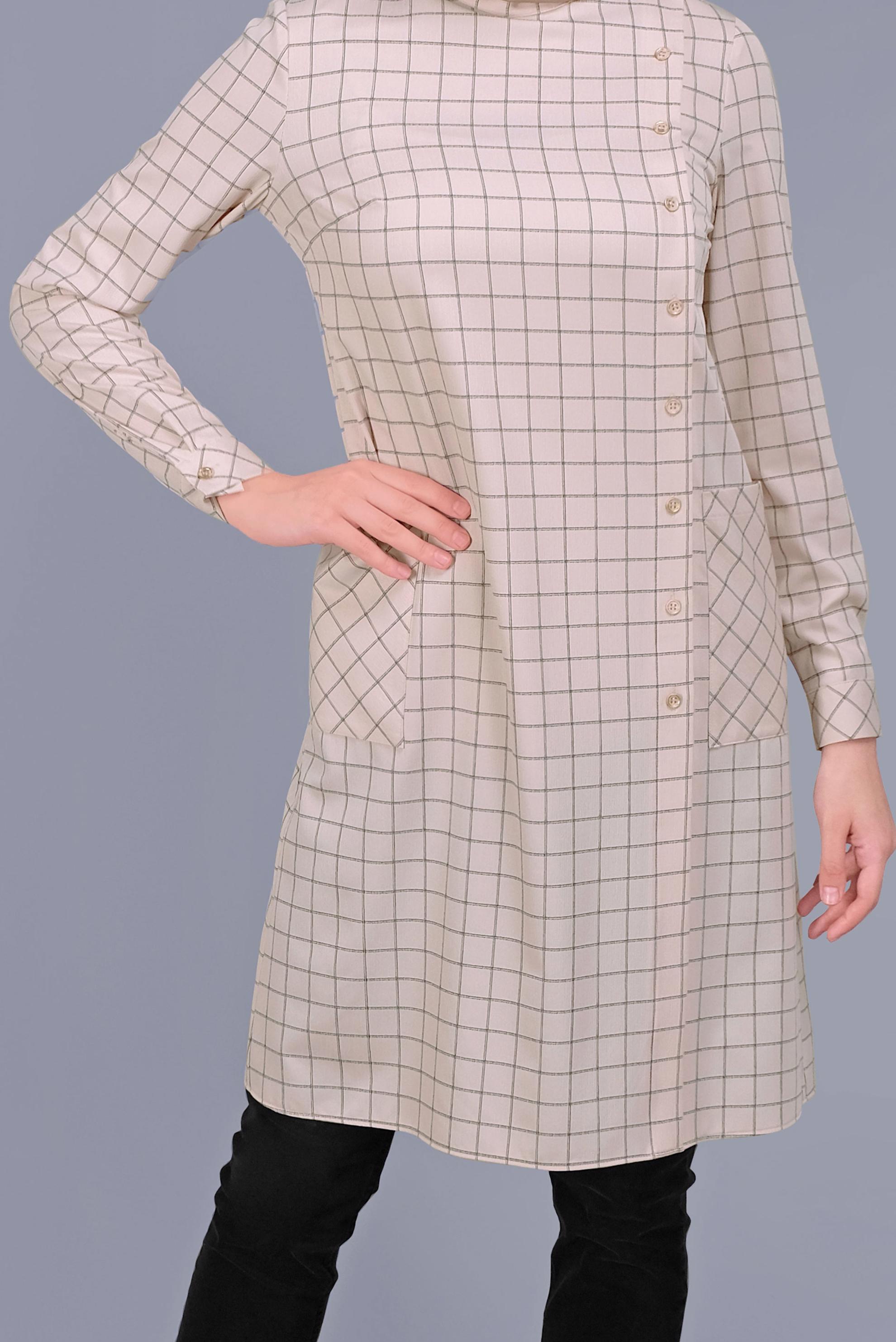 Tesettür giyim BEJ KARELİ DÜĞMELİ TUNİK 41606 