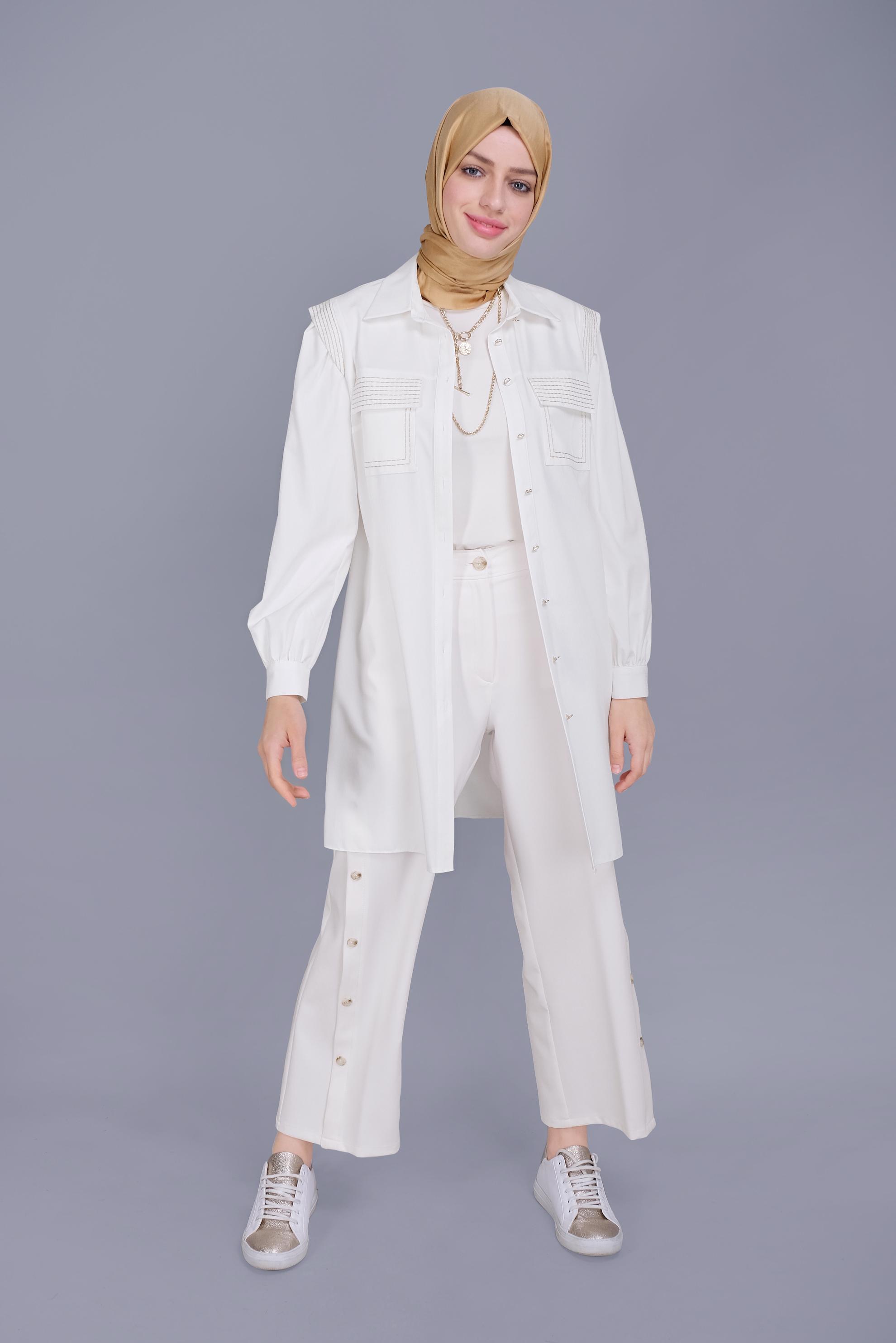 Tesettür giyim BEYAZ NAKIŞLI DETAYLI CEPLİ TUNİK 41611