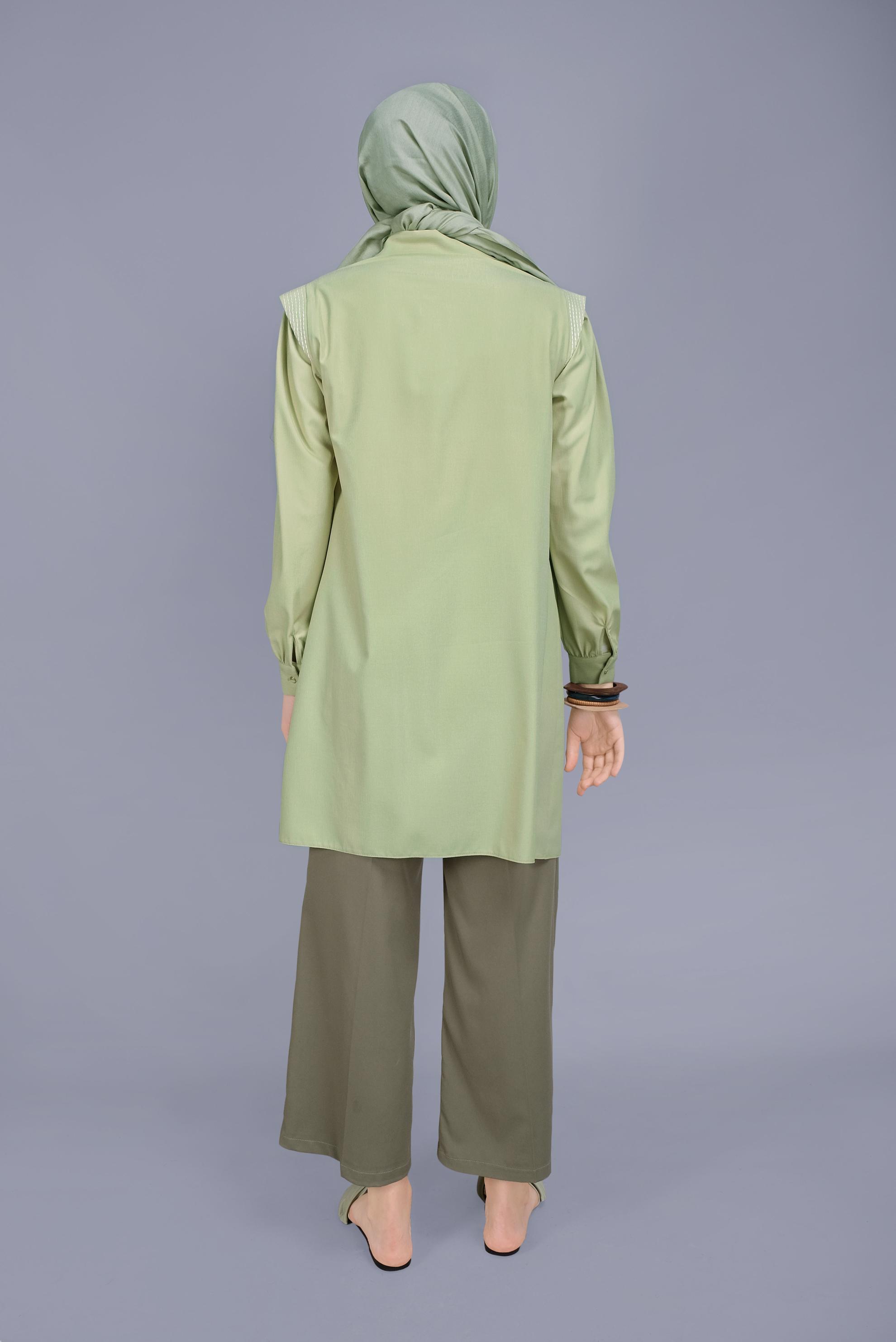 Tesettür giyim YEŞİL NAKIŞLI DETAYLI CEPLİ TUNİK 41611