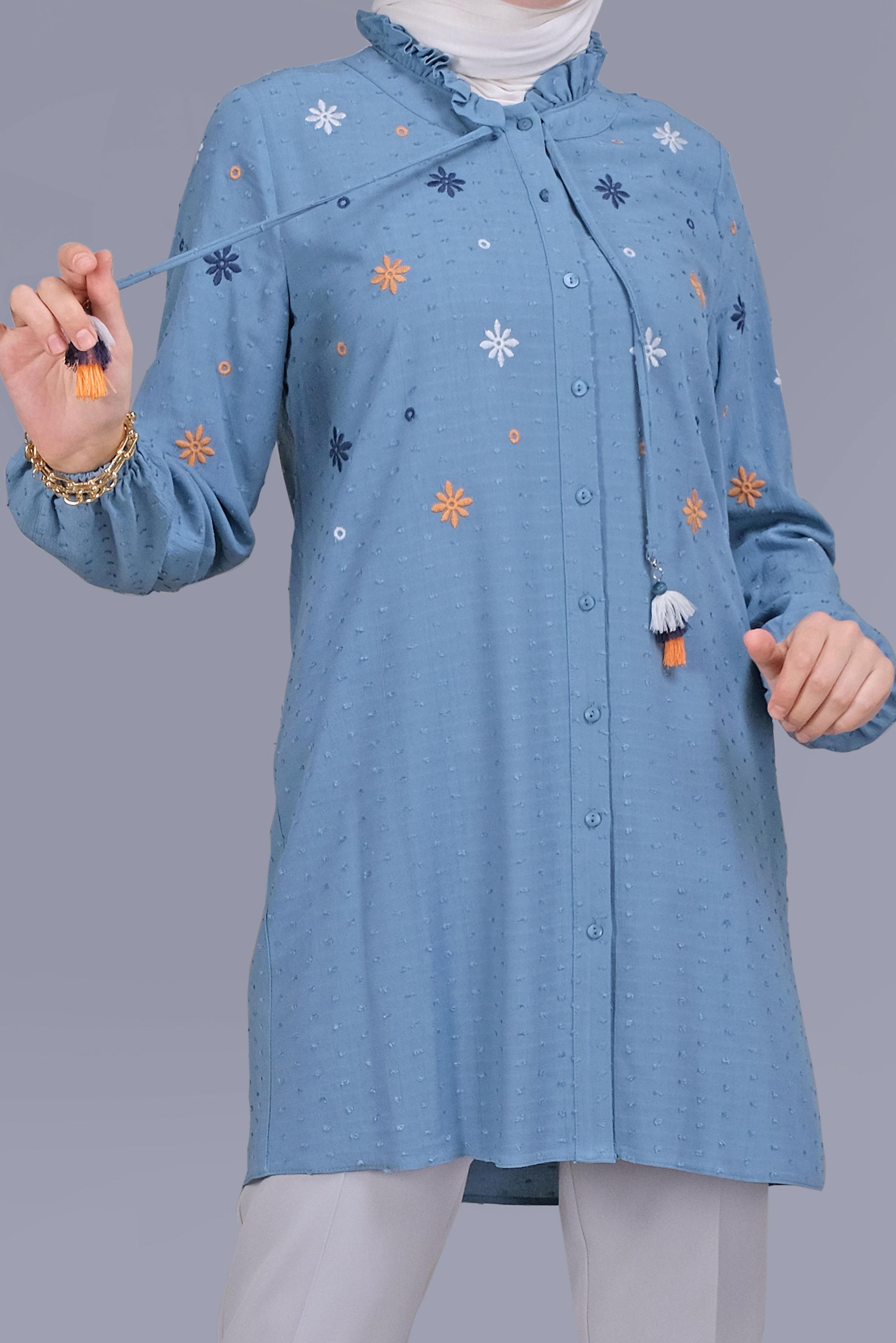 Tesettür giyim MAVİ BOYDAN DÜĞMELİ NAKIŞLI PÜSKÜLLÜ TUNİK 41614 