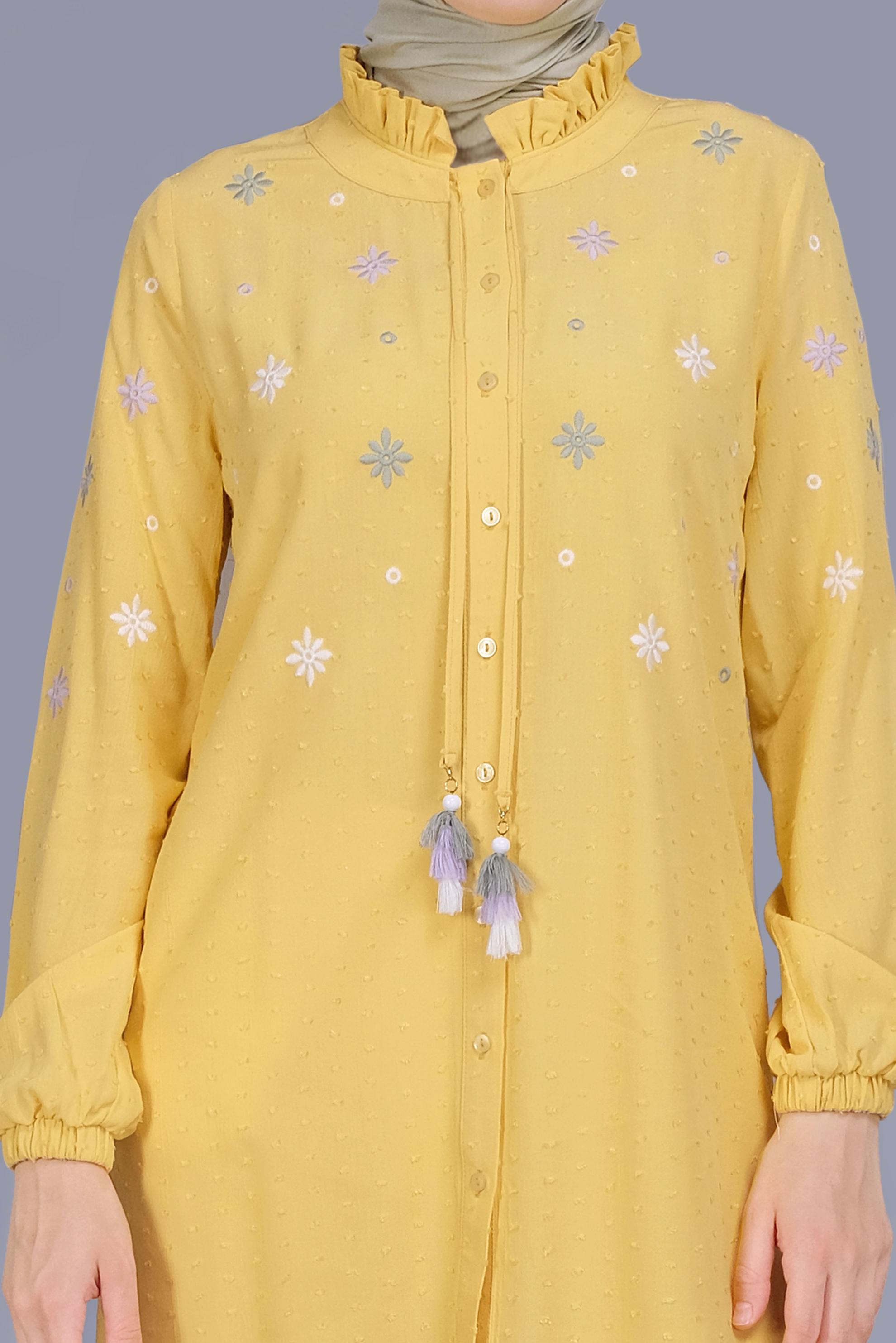 Tesettür giyim SARI BOYDAN DÜĞMELİ NAKIŞLI PÜSKÜLLÜ TUNİK 41614 