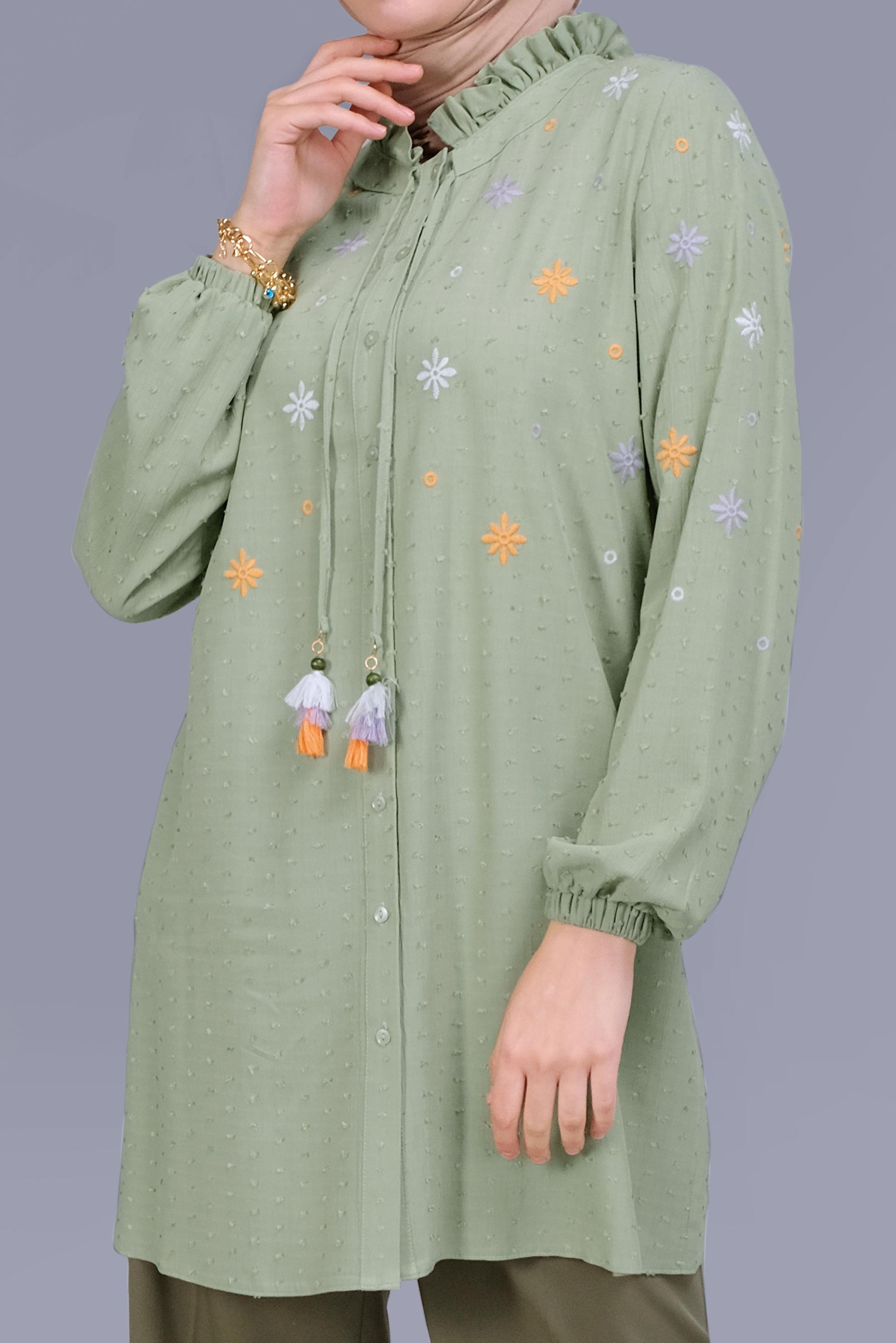 Tesettür giyim YEŞİL BOYDAN DÜĞMELİ NAKIŞLI PÜSKÜLLÜ TUNİK 41614 